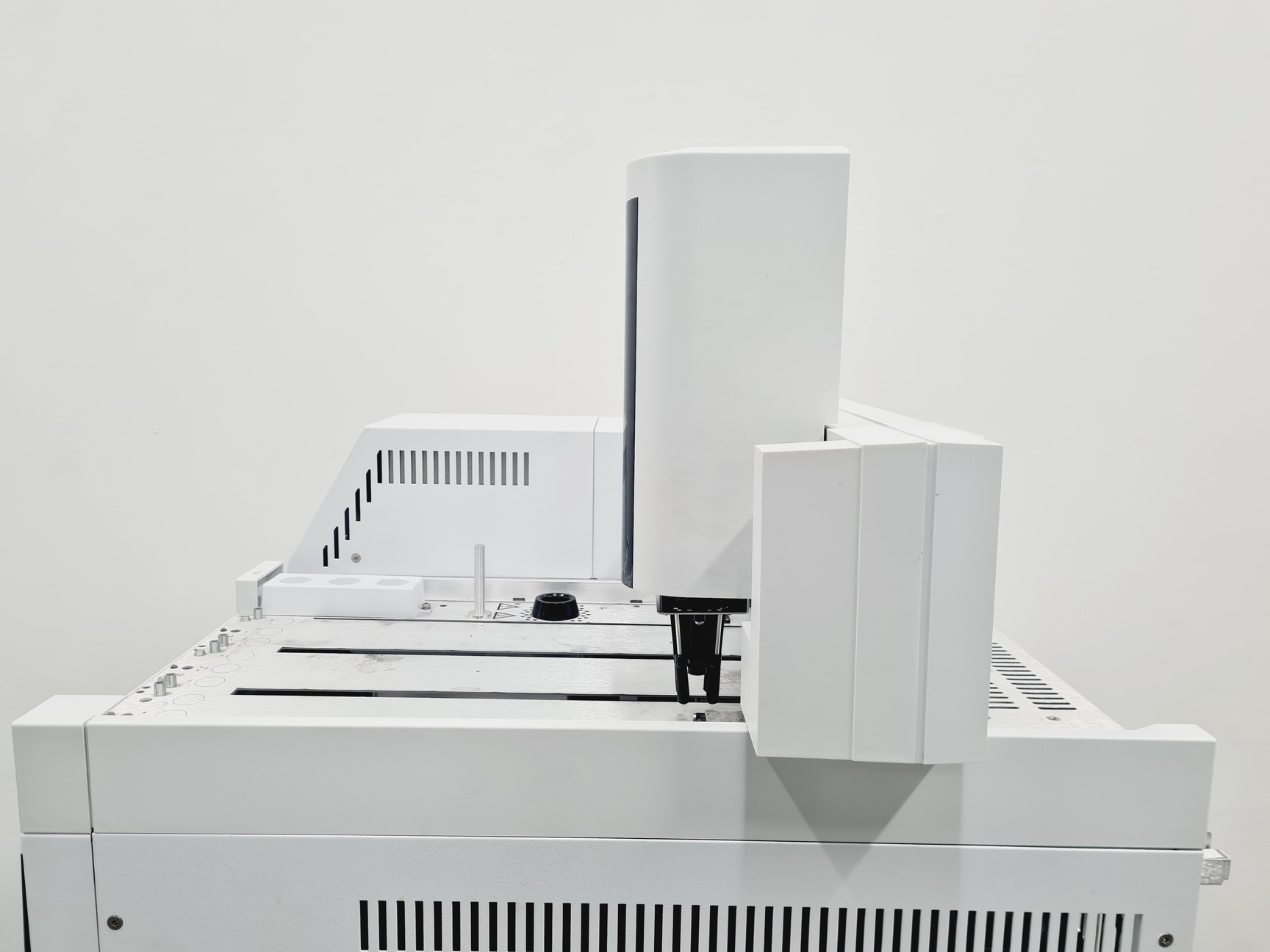 Image of Agilent Technologies Transformer Oil Gas Analyzer (TOGA)