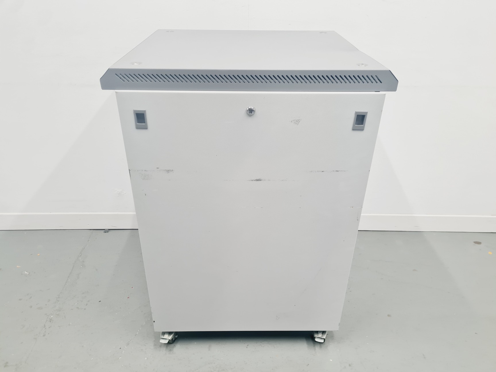 Image of Peak Scientific NM30LA MS Nitrogen Generator
