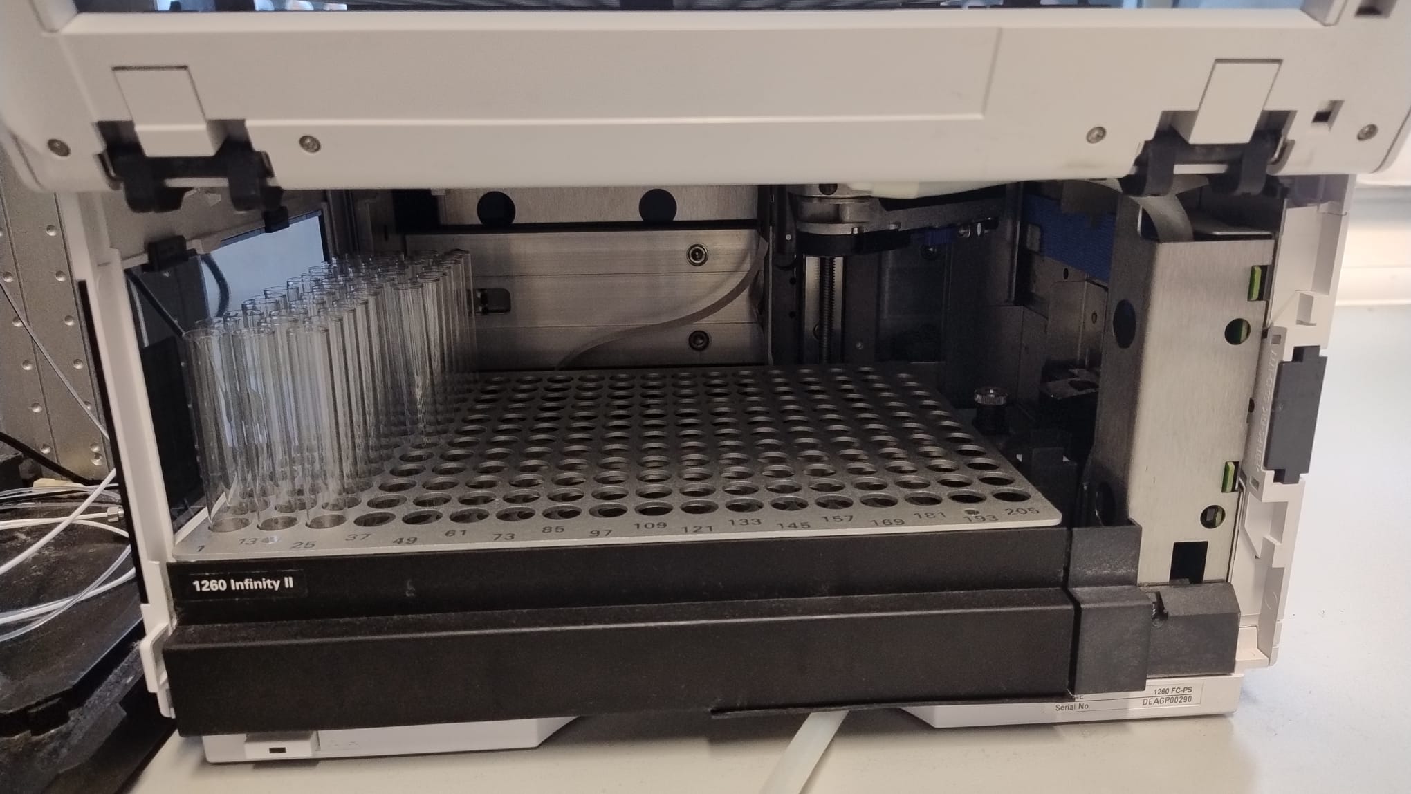 Image of Agilent 1260 Infinity II Preparative HPLC System w/ Binary Pump, MWD, Fraction