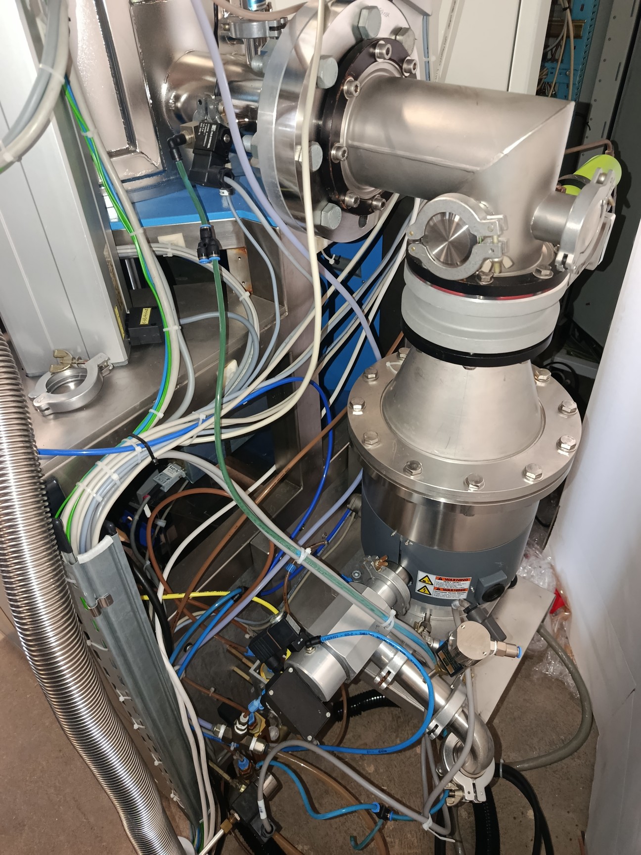 Image of Vacuum Deposition / CVD System – Multi-Component High-Vacuum Processing Assembly