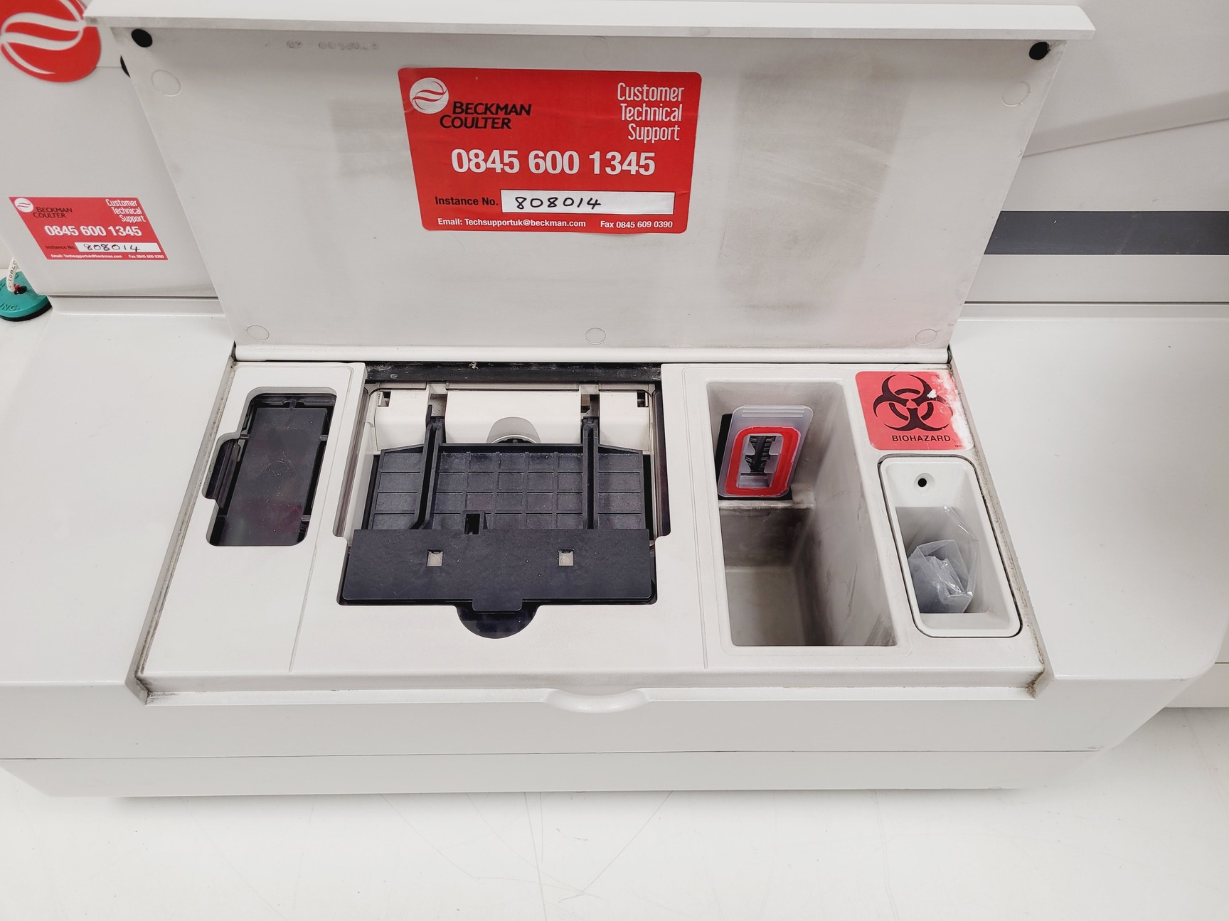 Image of Beckman Coulter 81600N Access 2 Immunoassay System