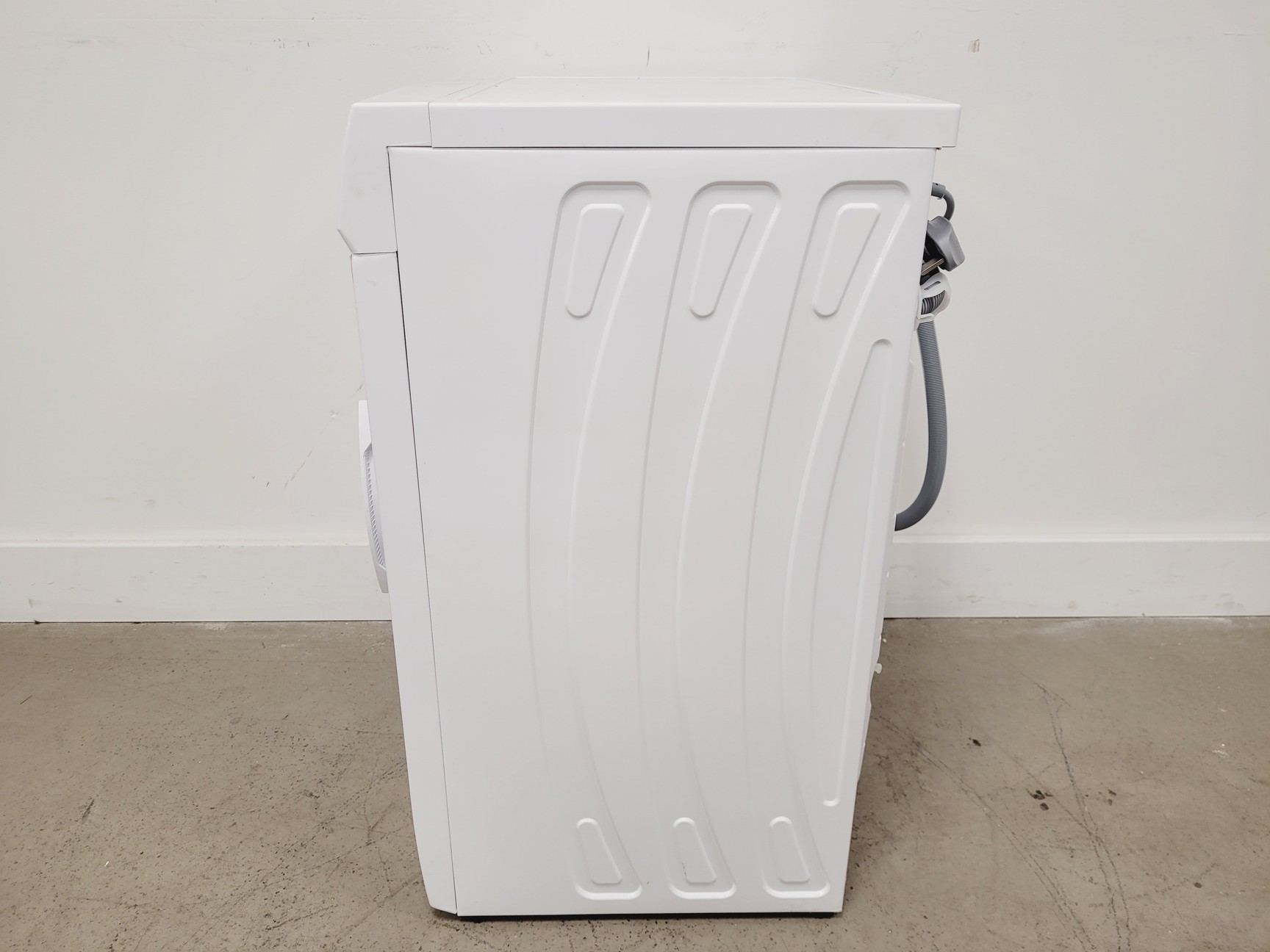 Image of Bush WMT0712EW Washing Machine