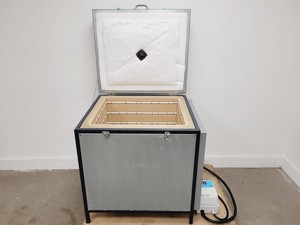 Thumbnail image of Uterm Floor Standing Electric Kiln w/ Orton AutoFire Express Controller