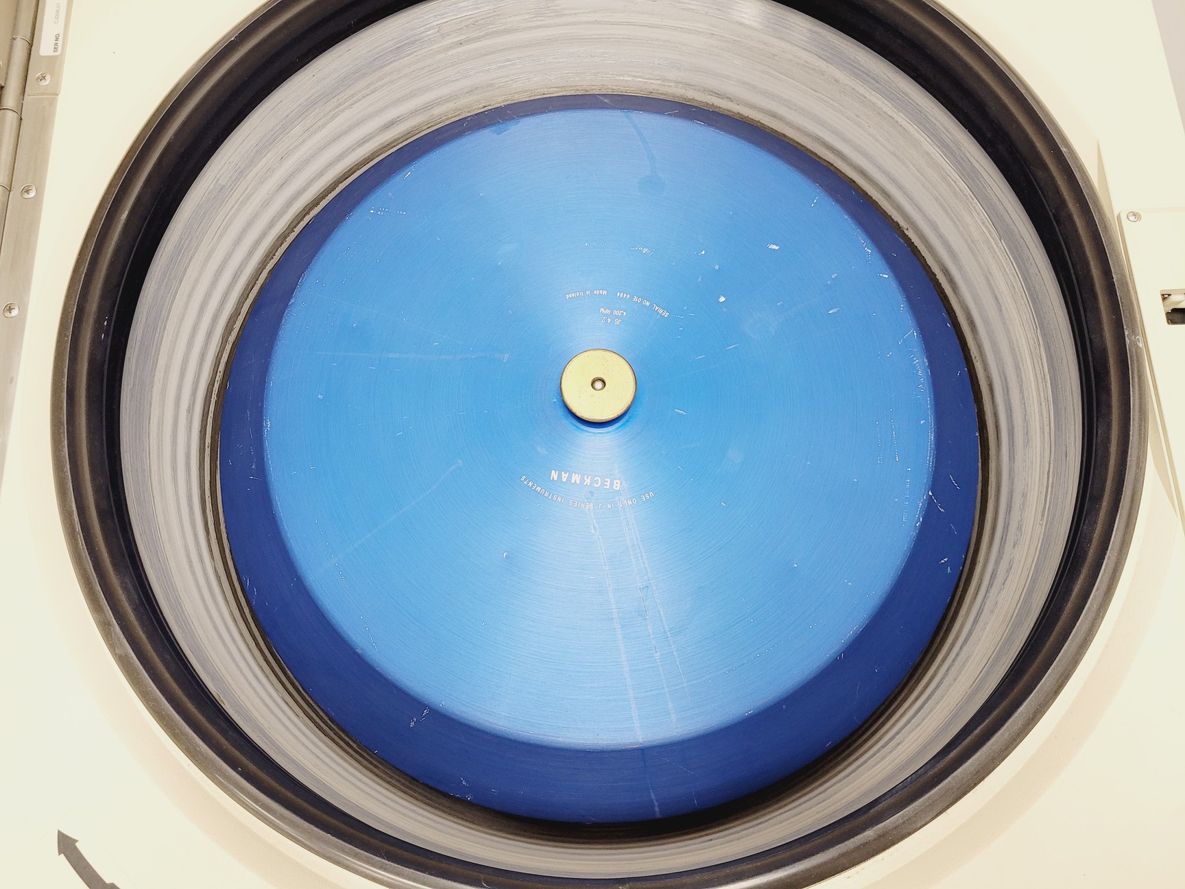 Image of Beckman Coulter J6-HC Floor Standing Centrifuge w/ JS-4.2 Rotor & 6 x Bucket Lab