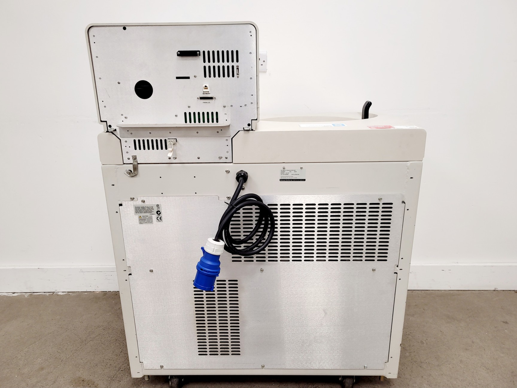 Image of Beckman Coulter L-100 XP Optima Ultracentrifuge w/ Type 19 & SW 32 Ti Rotor Lab