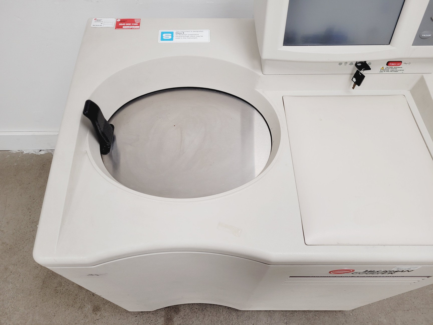 Image of Beckman Coulter L-100 XP Optima Ultracentrifuge w/ Type 19 & SW 32 Ti Rotor Lab