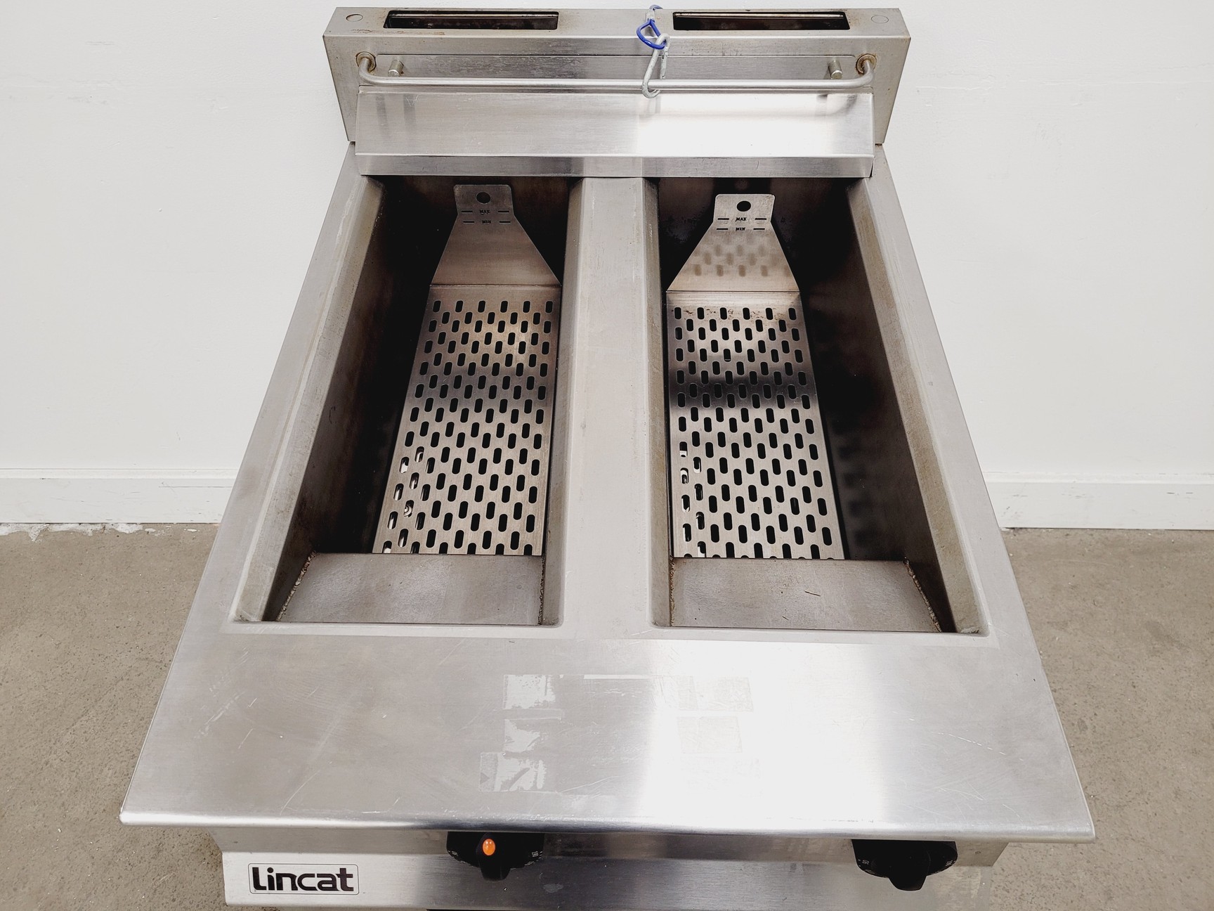 Image of Lincat OG8111/N Twin Tank Fryer