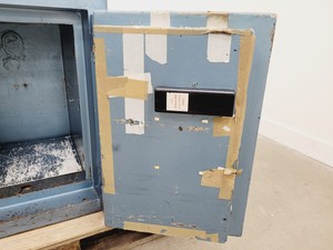 Thumbnail image of Large Unbranded Blue Floor Safe