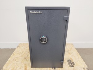 Thumbnail image of Chubbsafes S2 30P Homesafe Size 70 Safe