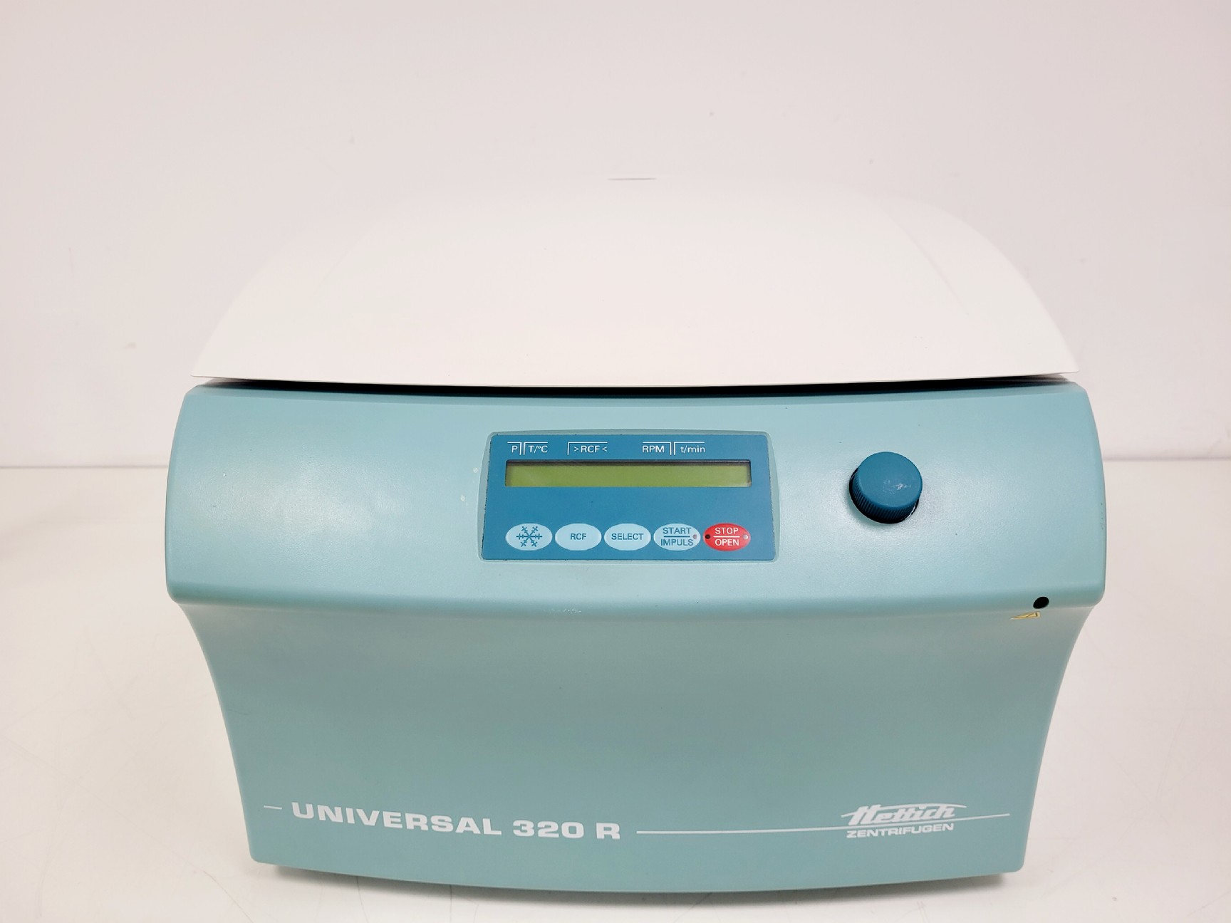 Image of Hettich Universal 320R Benchtop Centrifuge