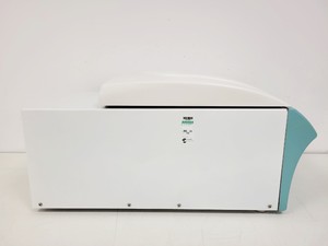 Thumbnail image of Hettich Universal 320R Benchtop Centrifuge