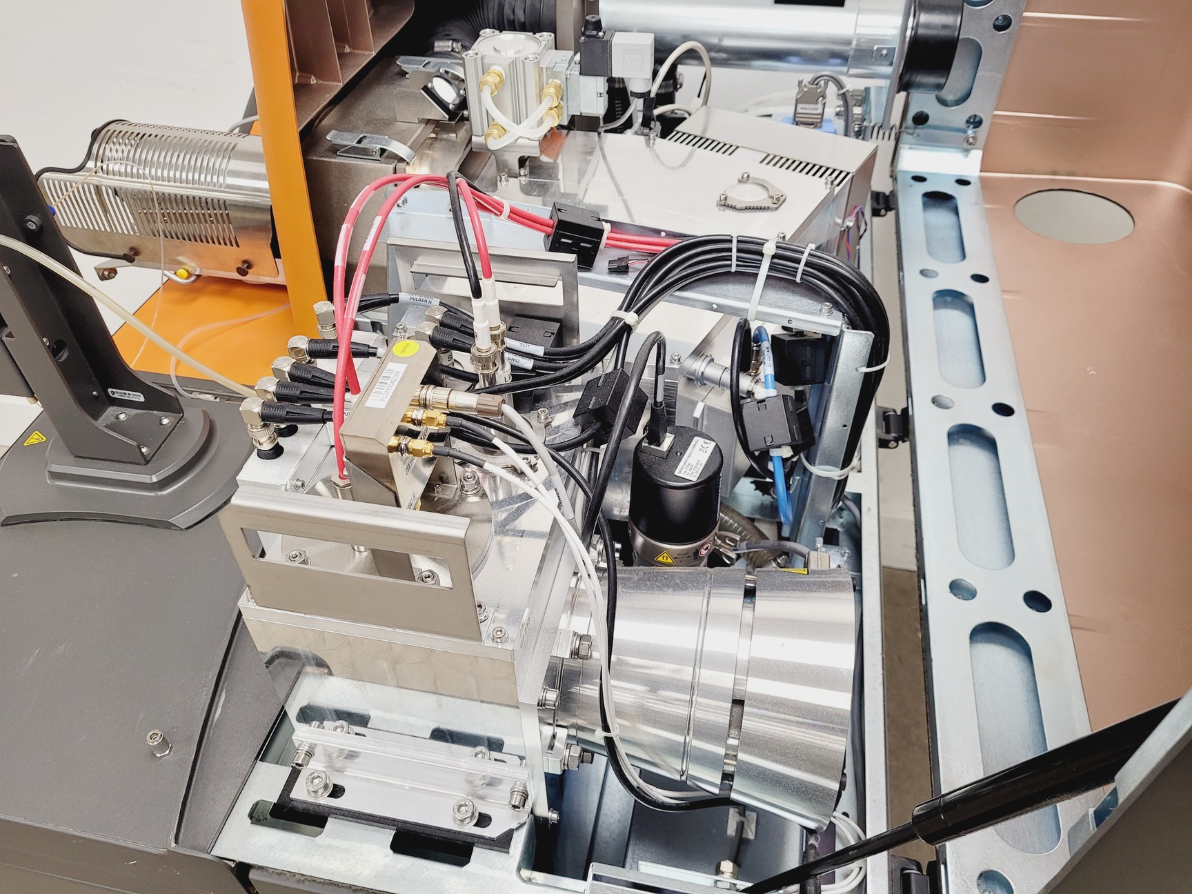 Image of DVS Sciences Inc Helios Mass Cytometer