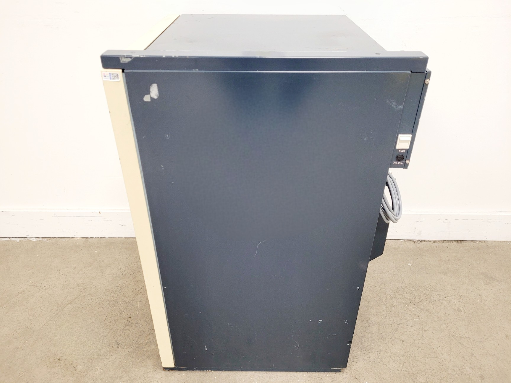 Image of Leec K2N Compact Incubator