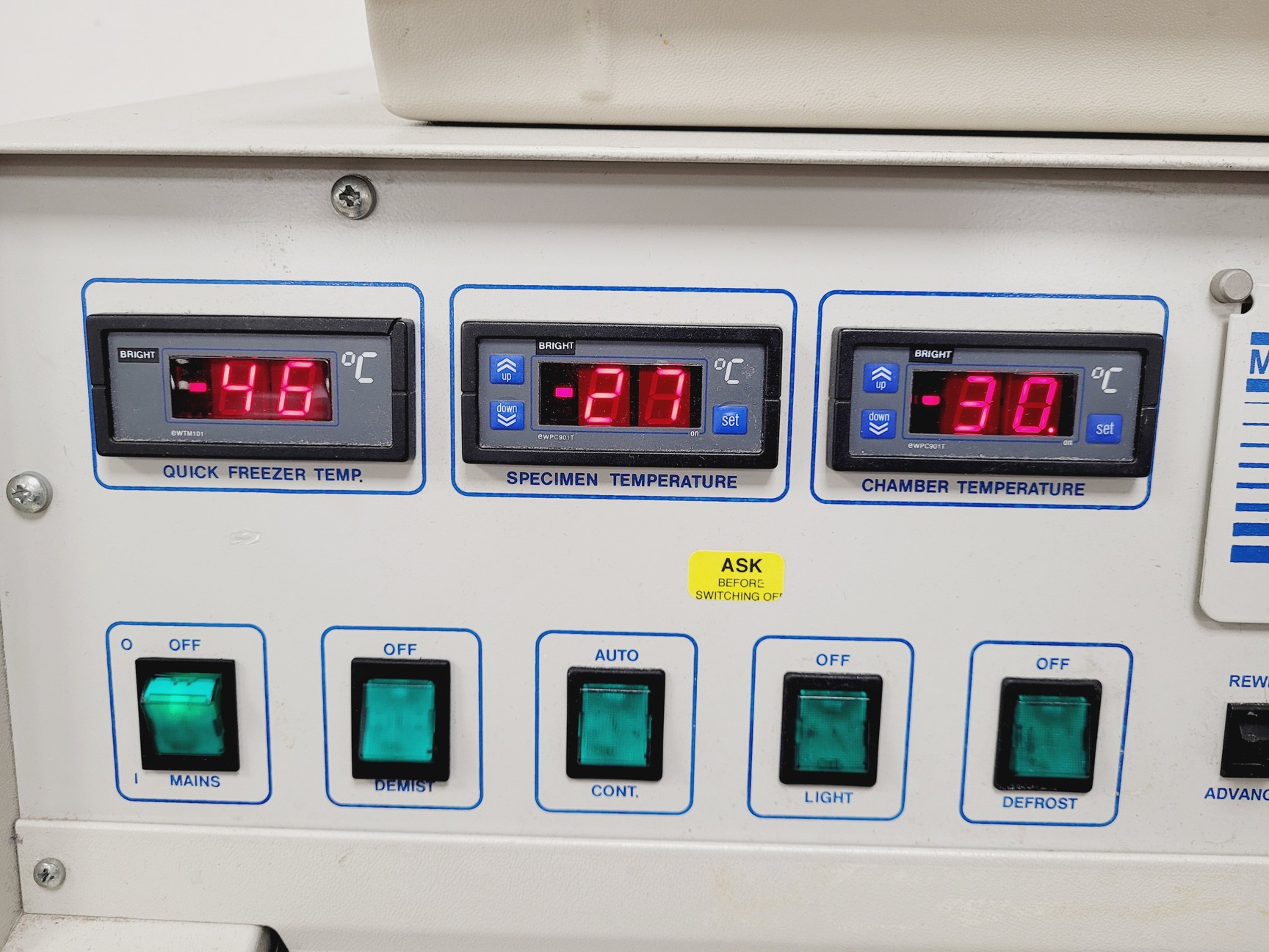 Bright Instruments Bright Instrument SC12CL 5030 Microtome Cryostat Lab