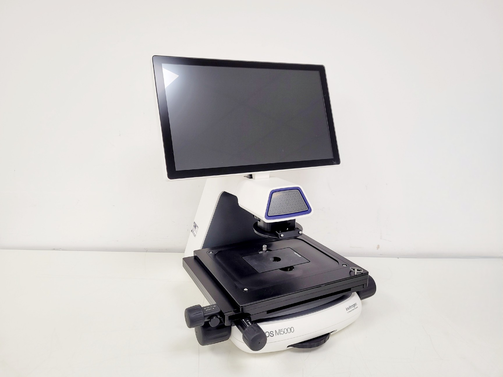 Image of Thermo Fisher Scientific invitrogen EVOS M5000 Microscope