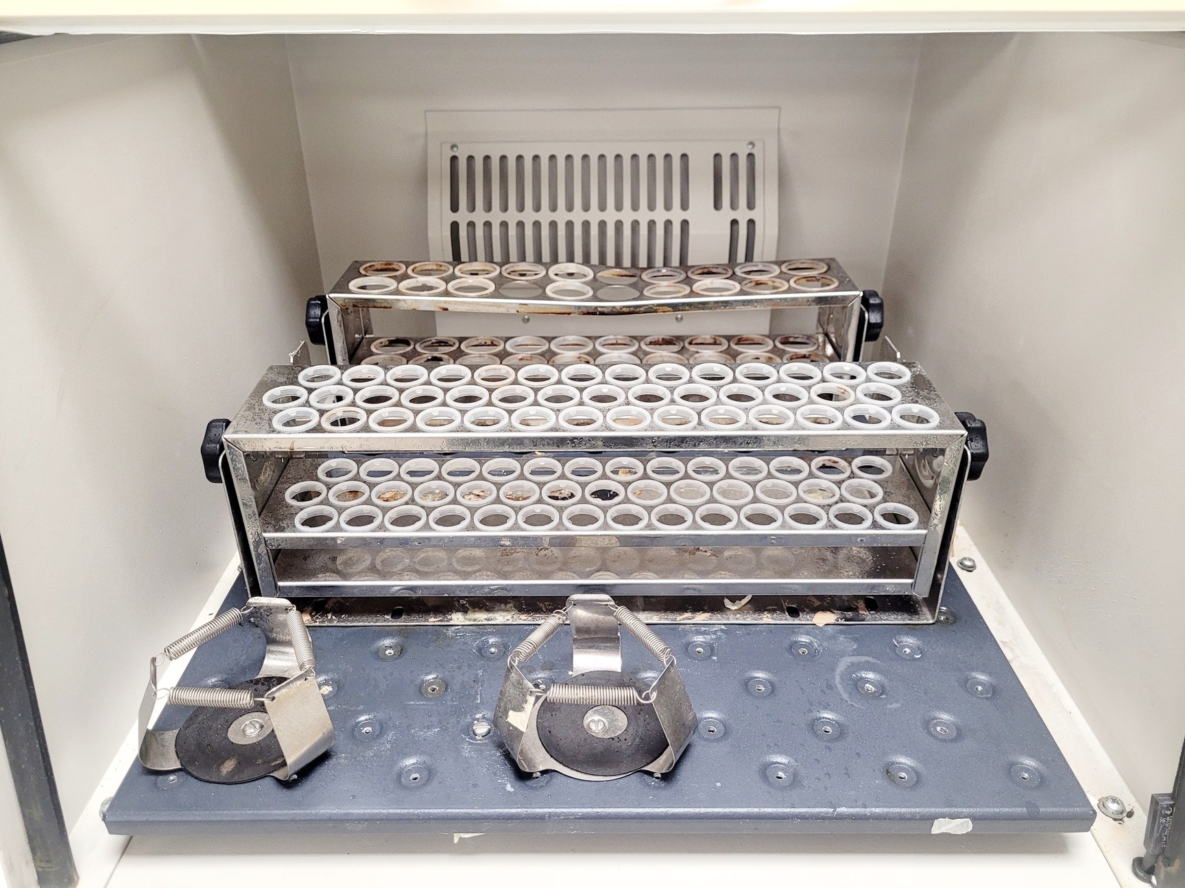 Image of New Brunswick Scientific C24 incubator shaker