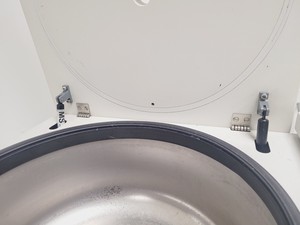 Thumbnail image of Heraeus Instruments Megafuge 2.0R Benchtop Centrifuge