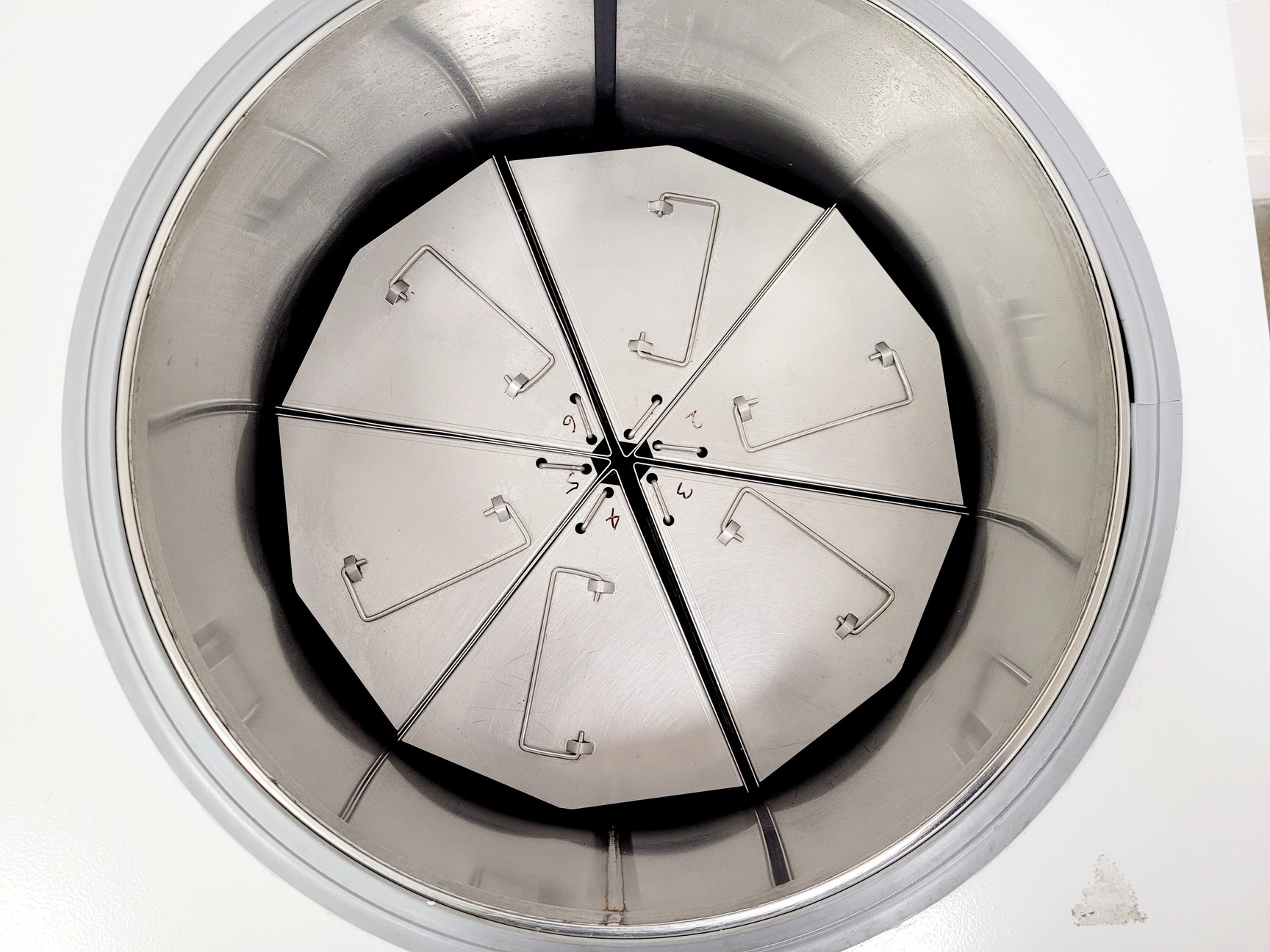 Image of Thermo Fisher Scientific 7401 CryoPlus1 Cryo Preservation System Lab