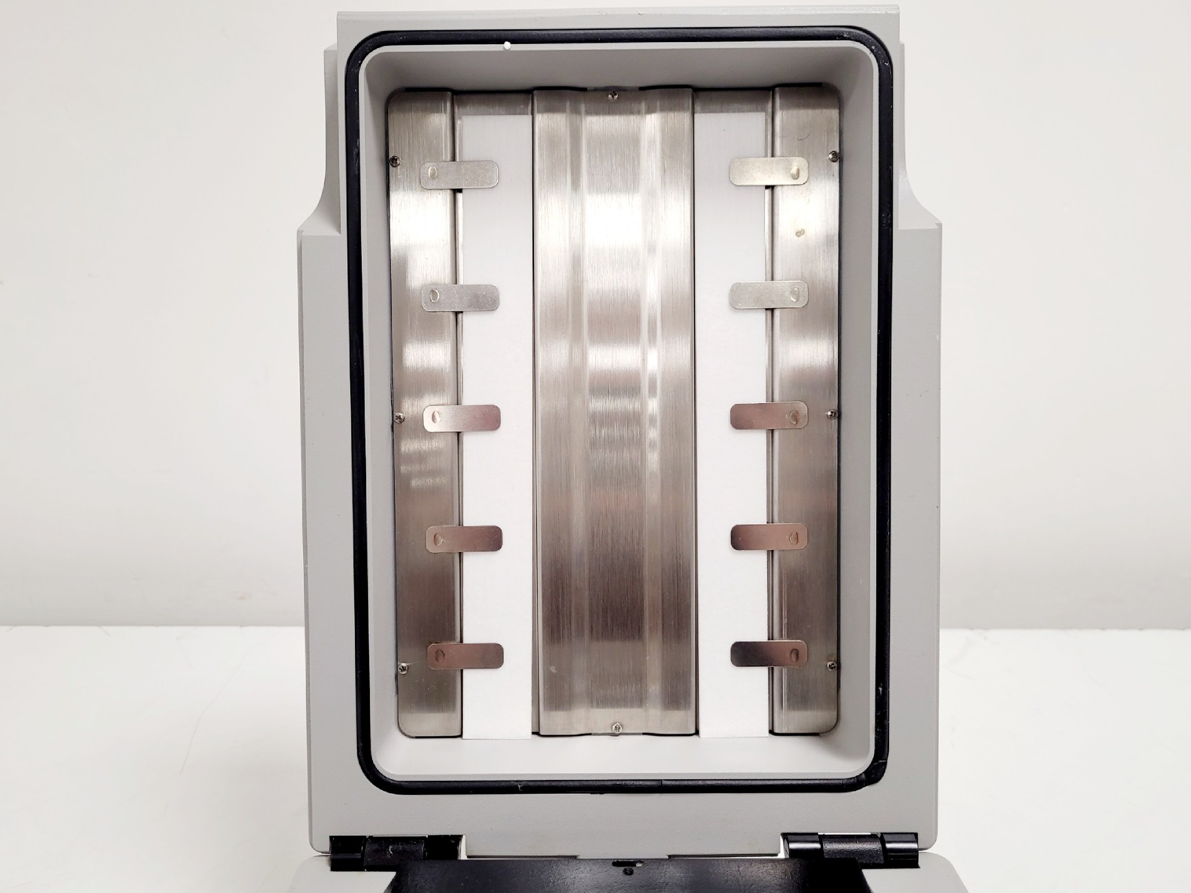 Image of Leica ThermoBrite S500-24 Slide Denaturation Hybridisation System