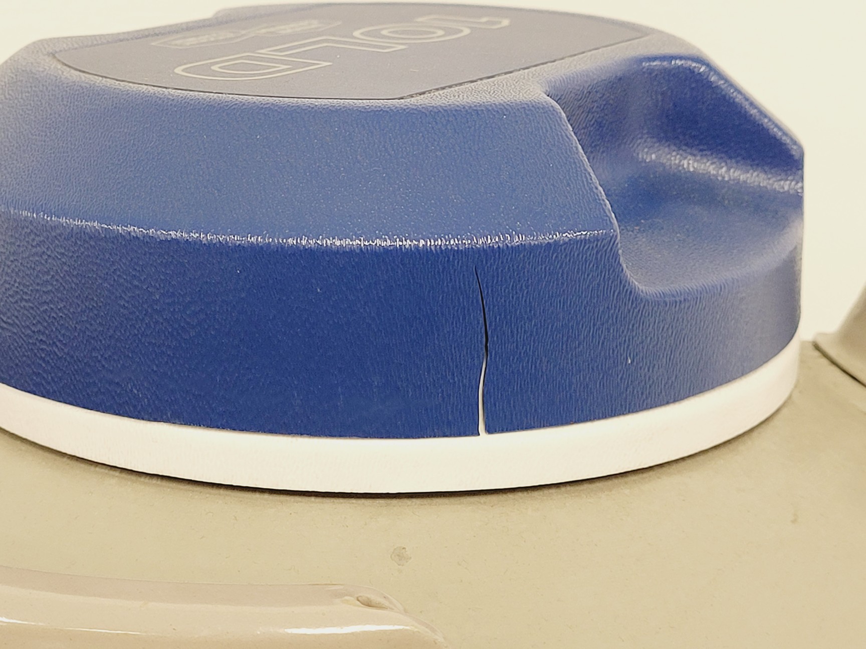 Image of Union Carbide Cryogenic Equipment - 10LD tank 30x30x55 cm