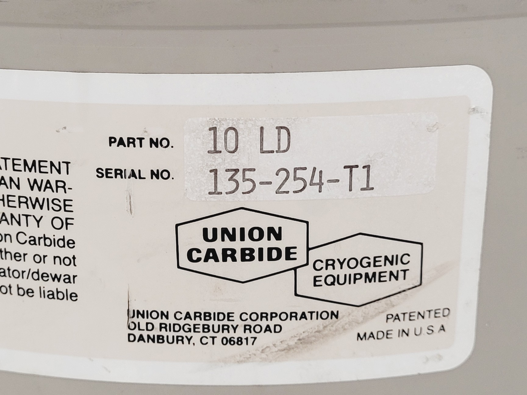 Image of Union Carbide Cryogenic Equipment - 10LD tank 30x30x55 cm