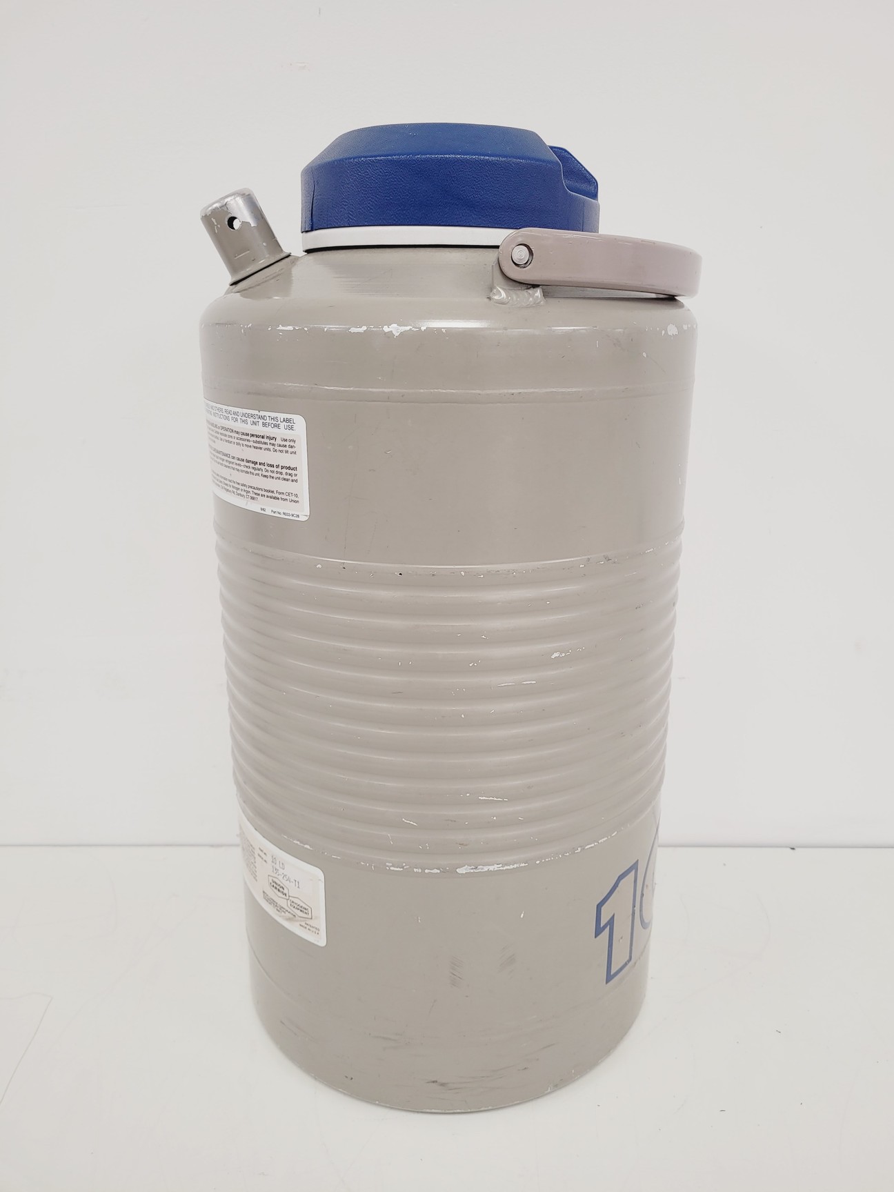 Image of Union Carbide Cryogenic Equipment - 10LD tank 30x30x55 cm