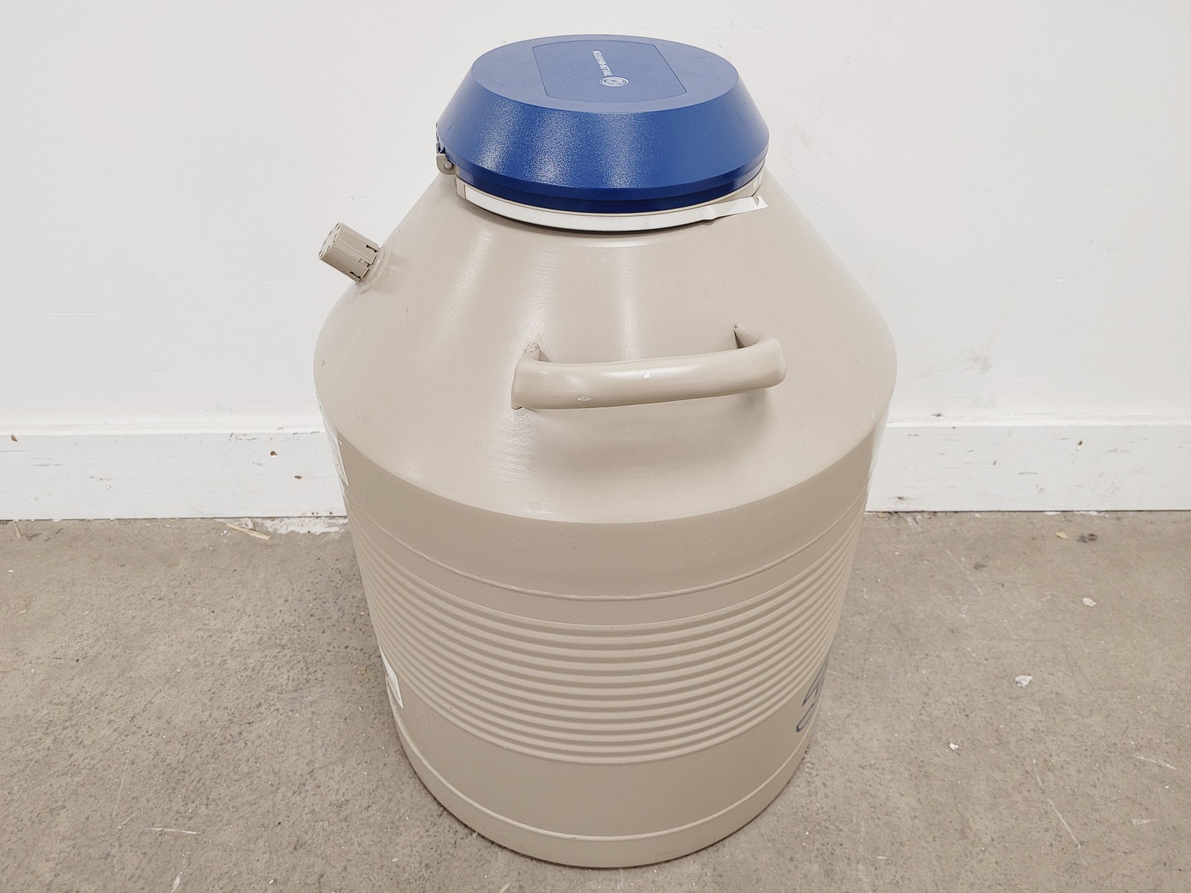 Image of Taylor-Wharton 35HC Temperature Control Tank Nitrogen Dewar 