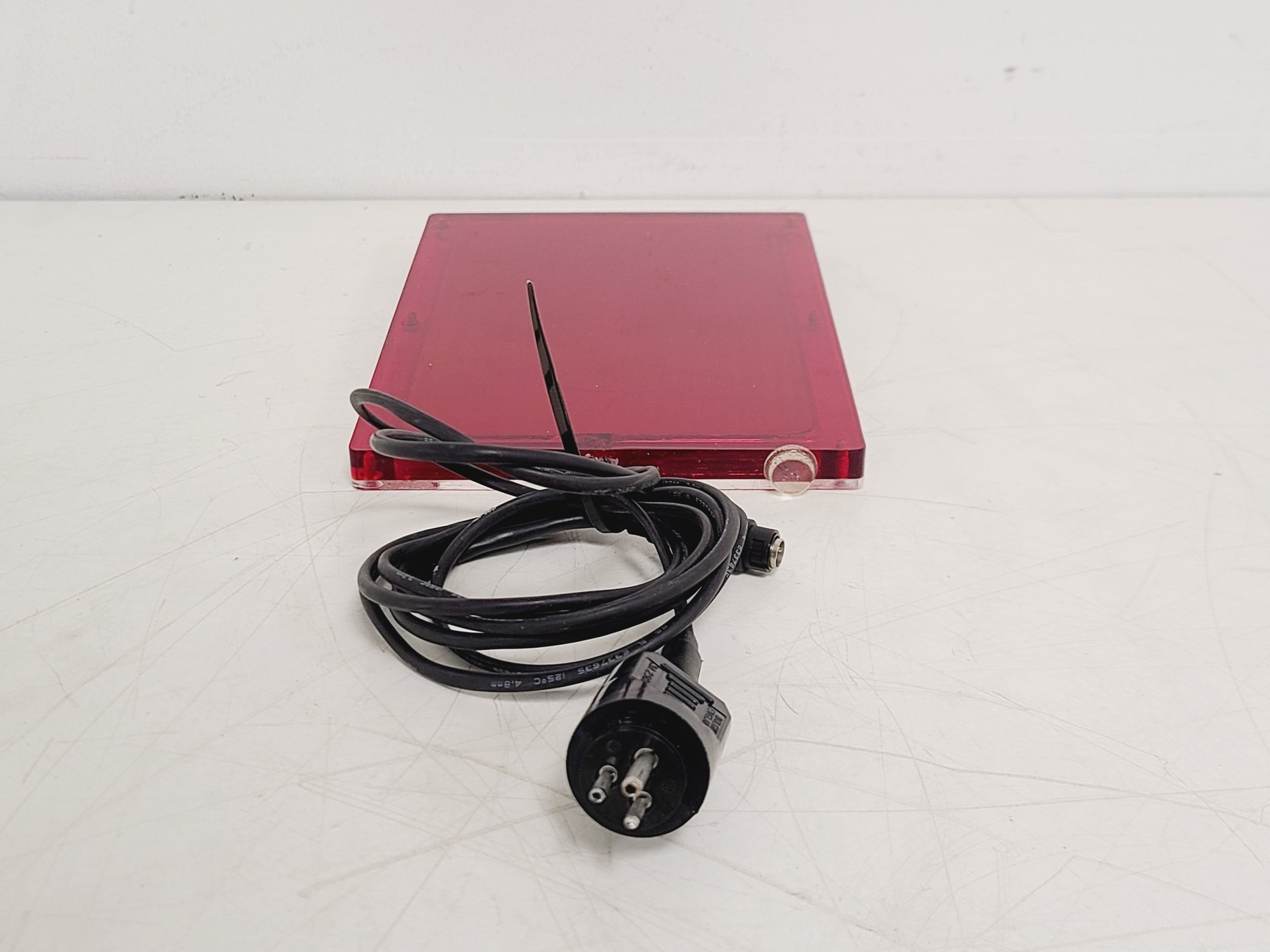 Image of Vet-Tech Solutions AN106A Temperature Controller Table