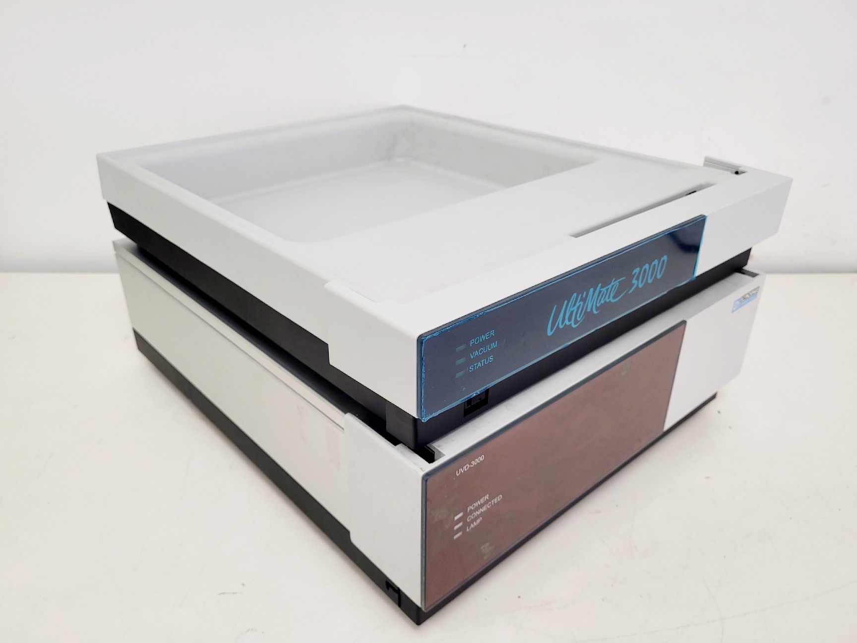 Image of Thermo Scientific UltiMate 3000 SRD-360 & Dionex UVD-3000 HPLC