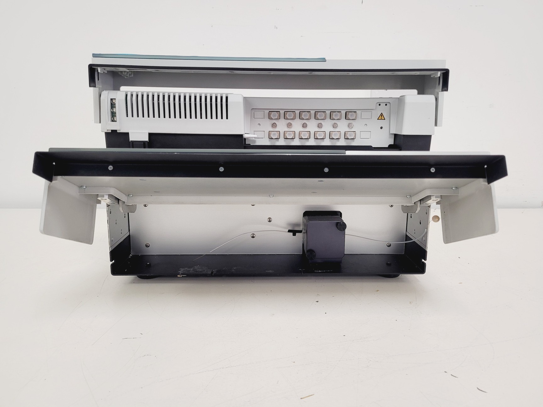 Image of Thermo Scientific UltiMate 3000 SRD-360 & Dionex UVD-3000 HPLC