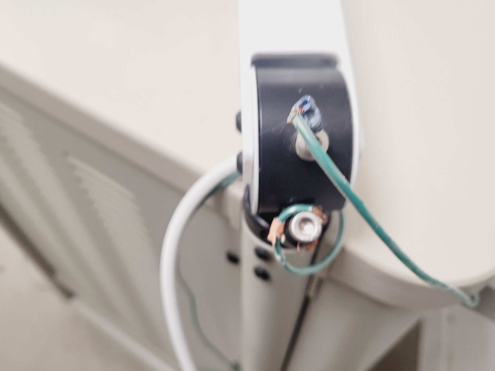 Image of EGI System 200 Dense Array EEG System Model C-PKG-128-2002-013