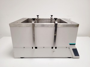 Thumbnail image of New Brunswick Innova 3100 Shaking Water Bath