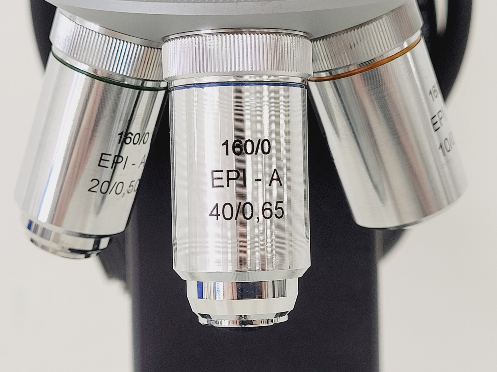 Image of  Hund Wetzlar Microscope Type H 600