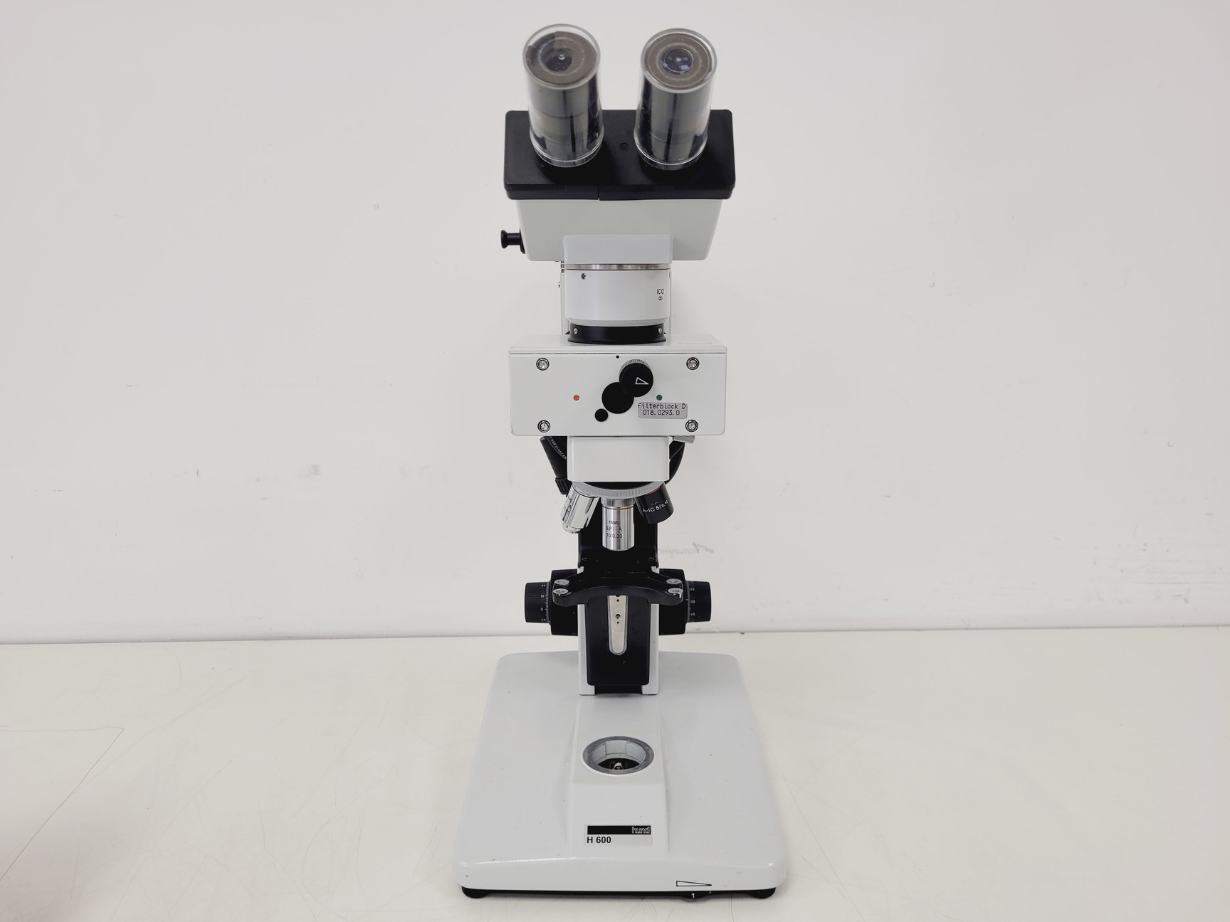 Image of  Hund Wetzlar Microscope Type H 600