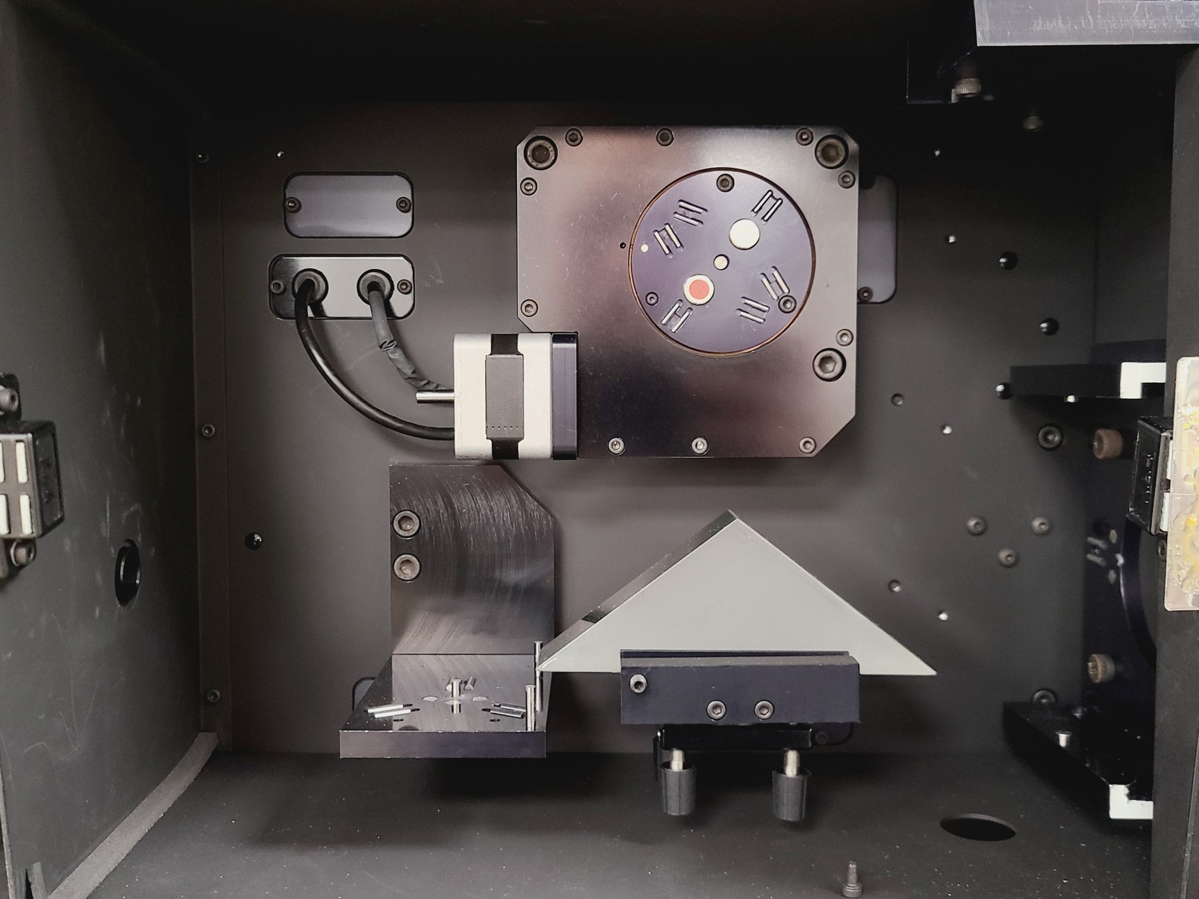 Image of Renishaw InVia Raman Microscope System w/ 514nm & 785nm Lasers and Accessories