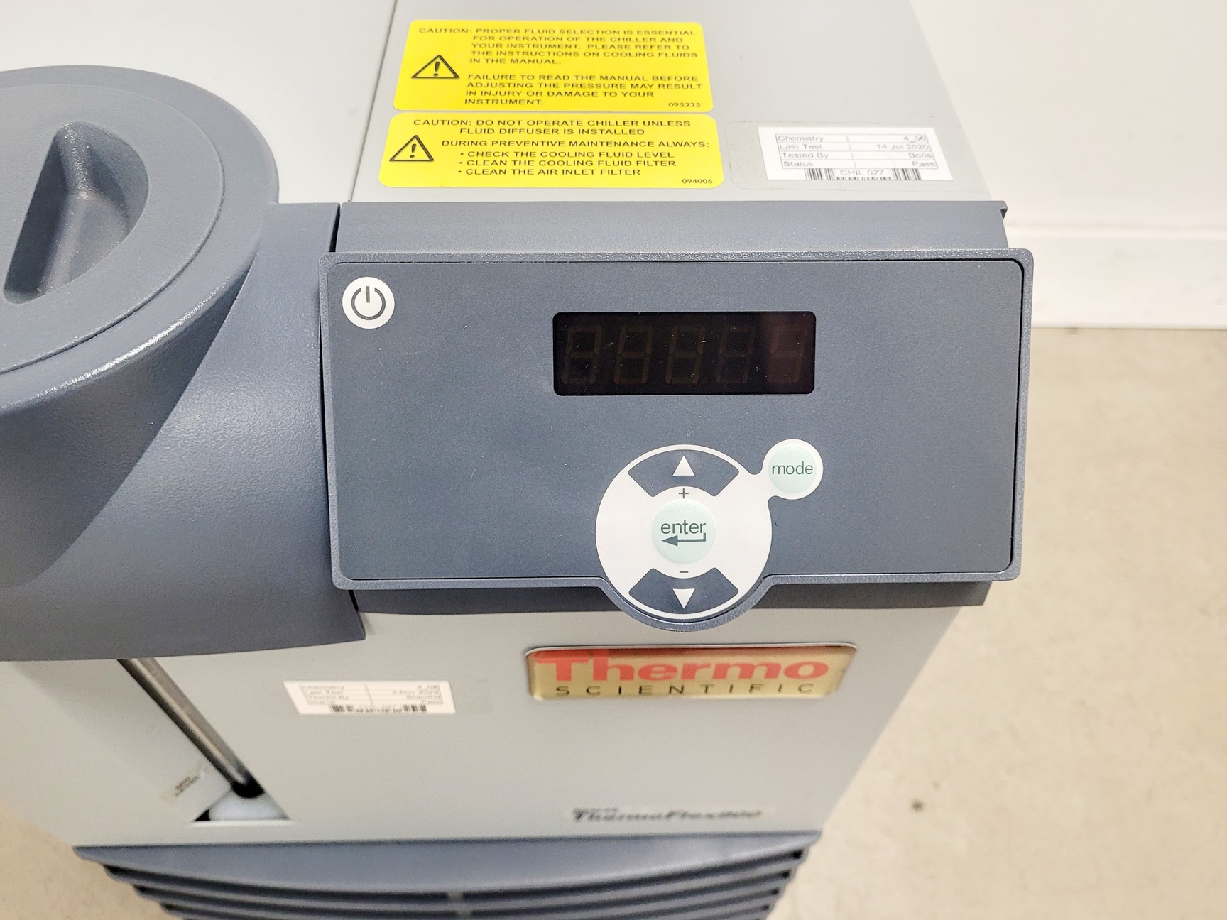 Image of Thermo Scientific Neslab ThermoFlex900 Recirculating Chiller