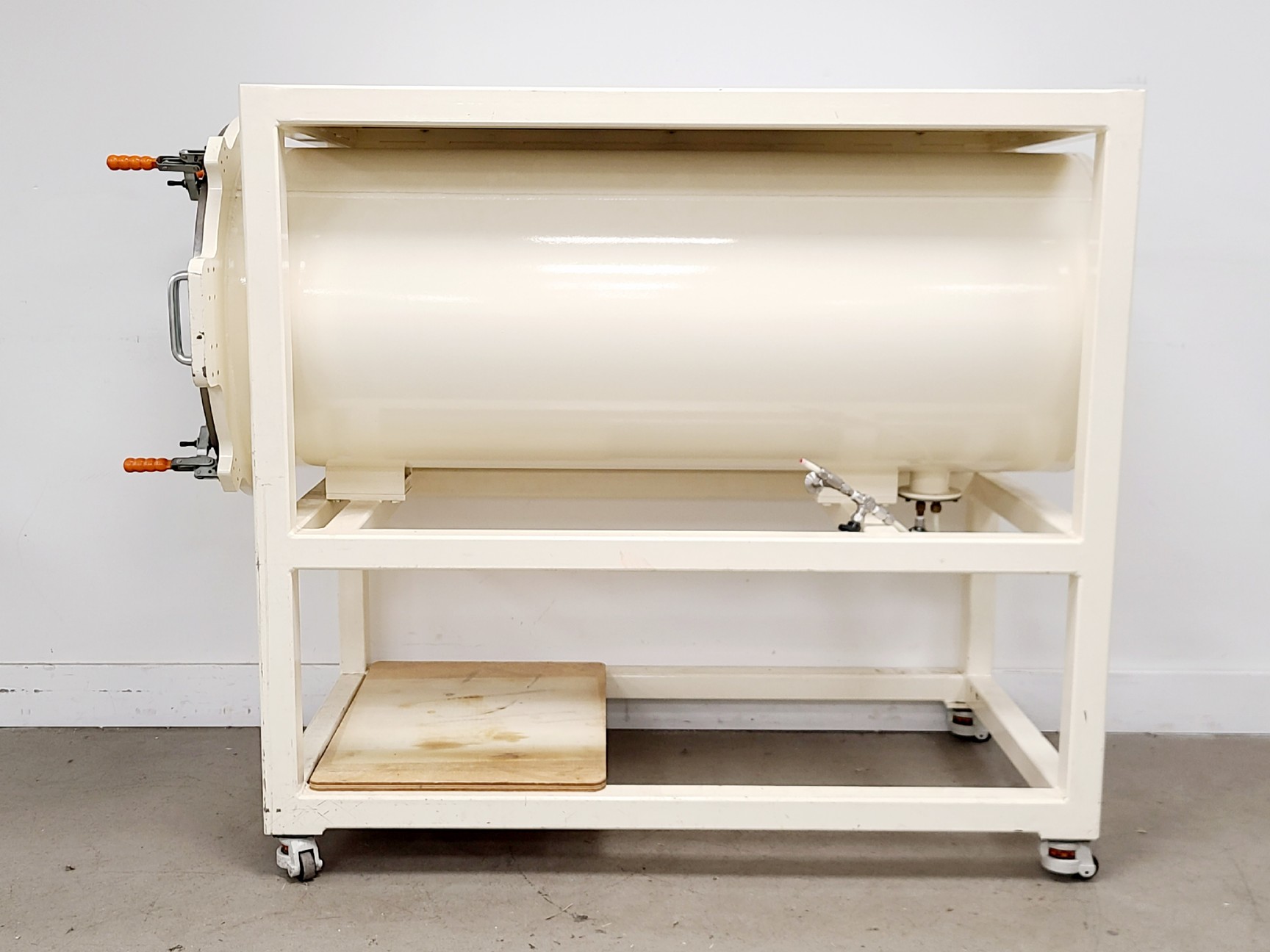 Image of Vacuum Chamber/Tank with Edwards Pump E1M18 & Internal Enclosure 600 kg 