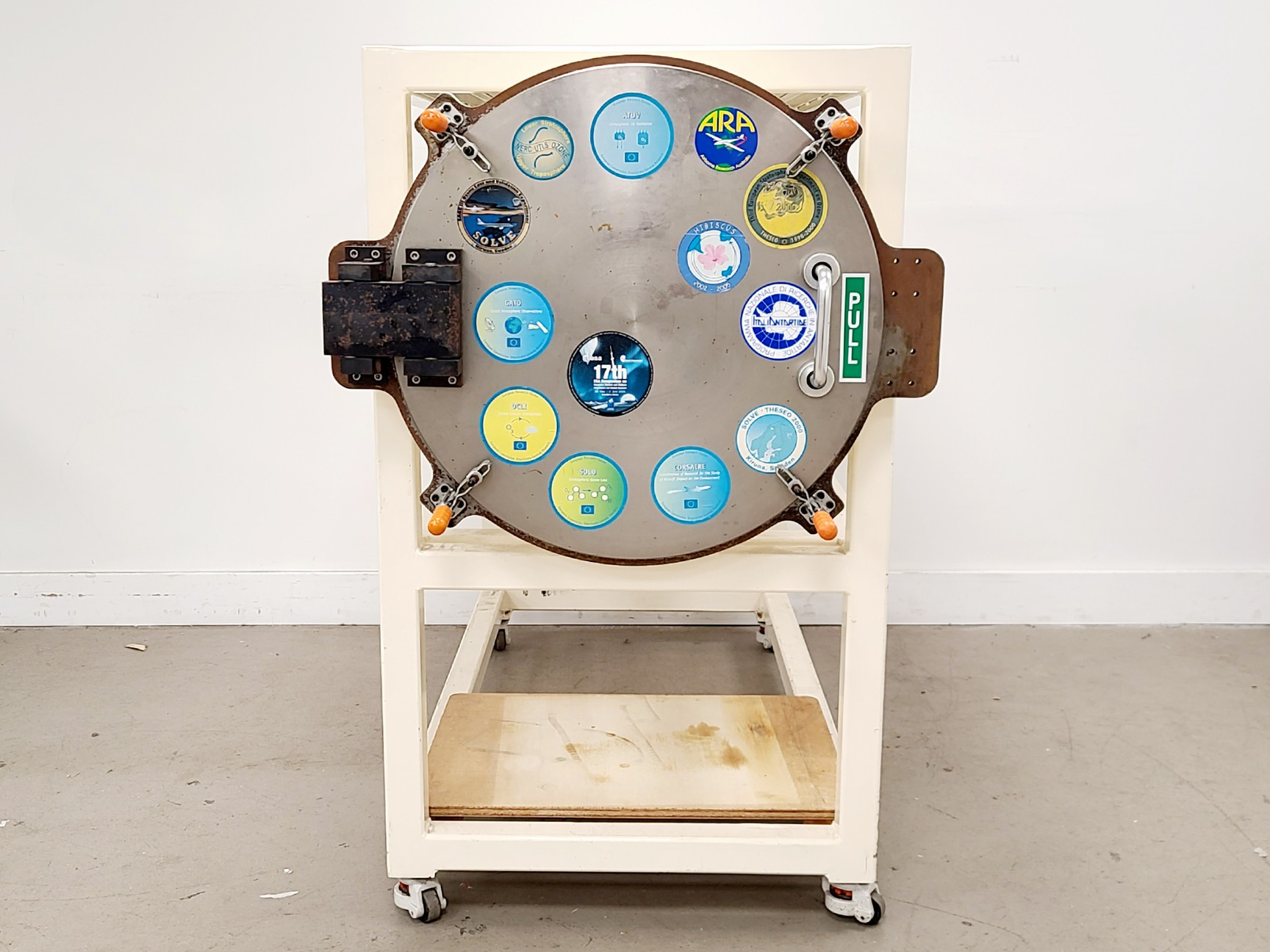 Image of Vacuum Chamber/Tank with Edwards Pump E1M18 & Internal Enclosure 600 kg 