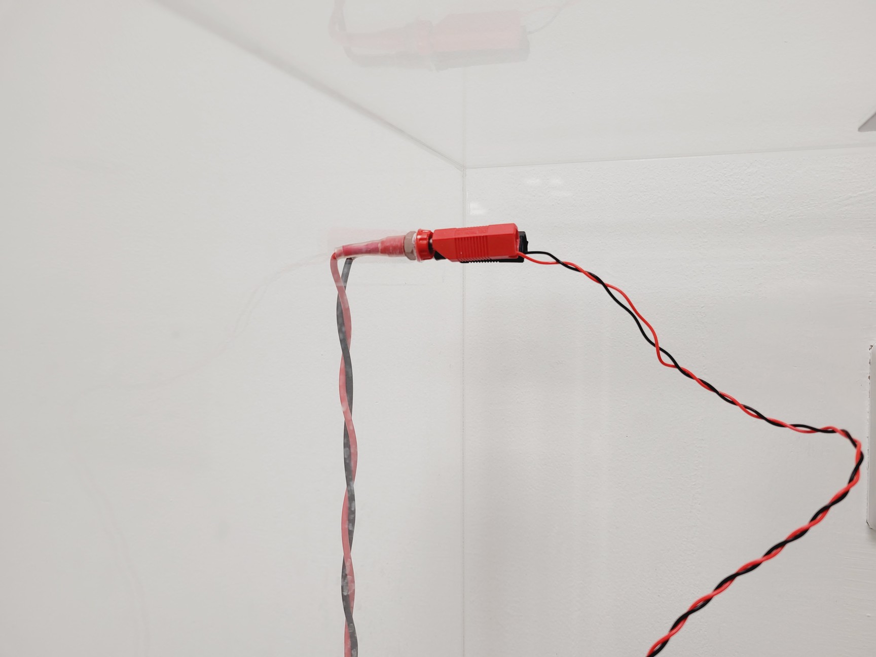 Image of Perspex Test Chamber 65 x 65 x 126 cm