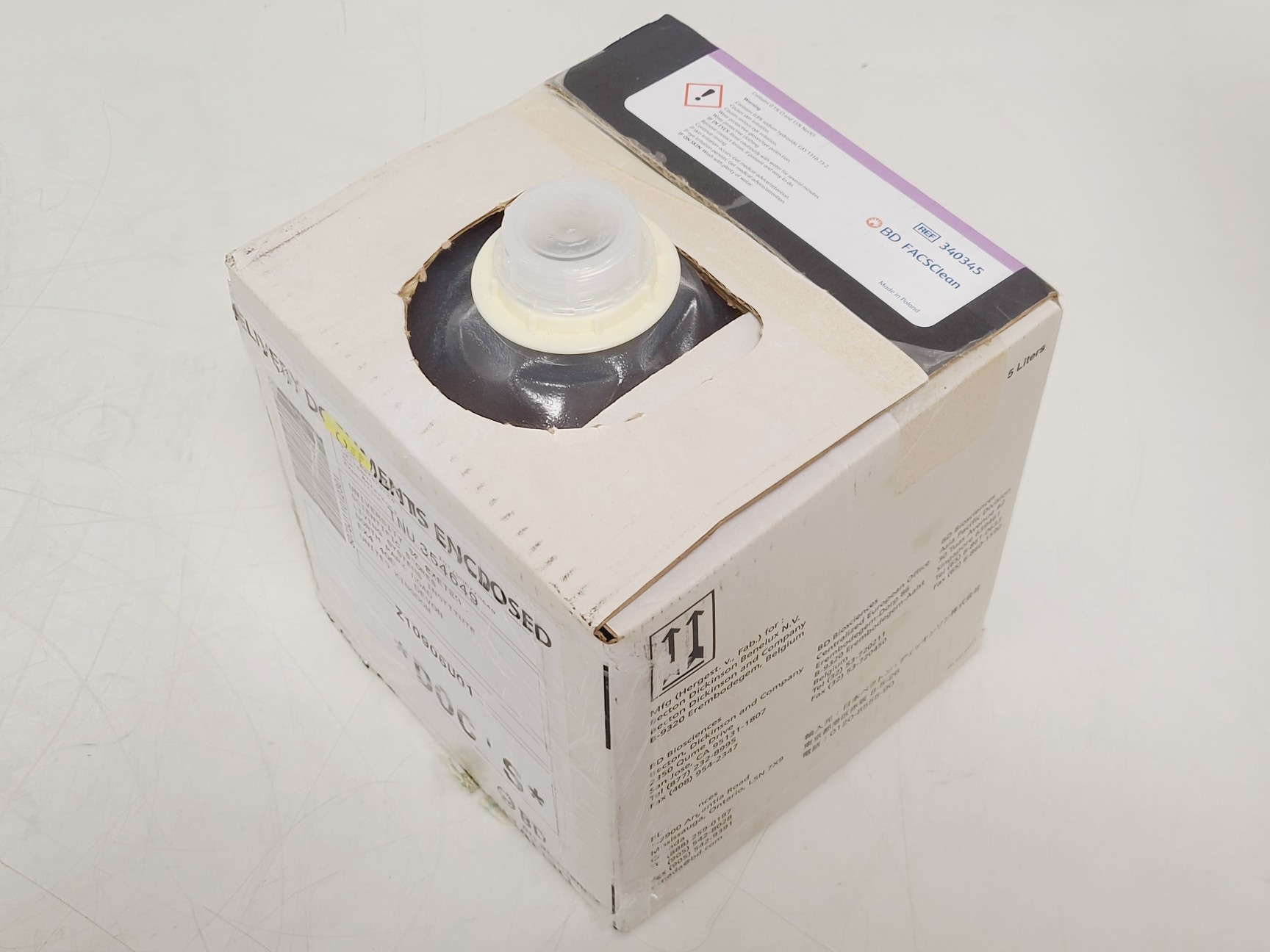 Image of BD Accuri C6 Plus Flow Cytometer System w/ Cleaning/Waste Bottles & Accessories