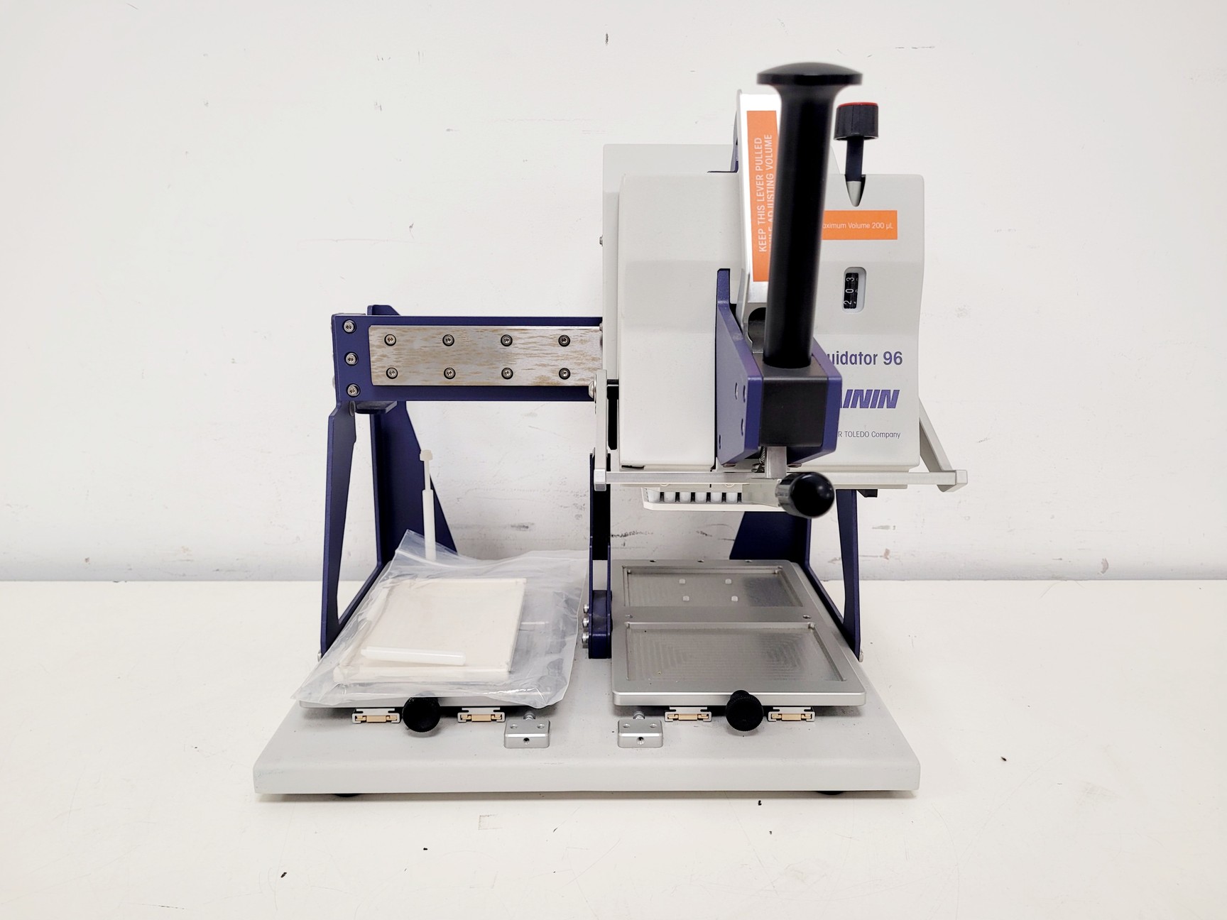 Image of Rainin Liquidator 96 Manual Benchtop Pipetting System