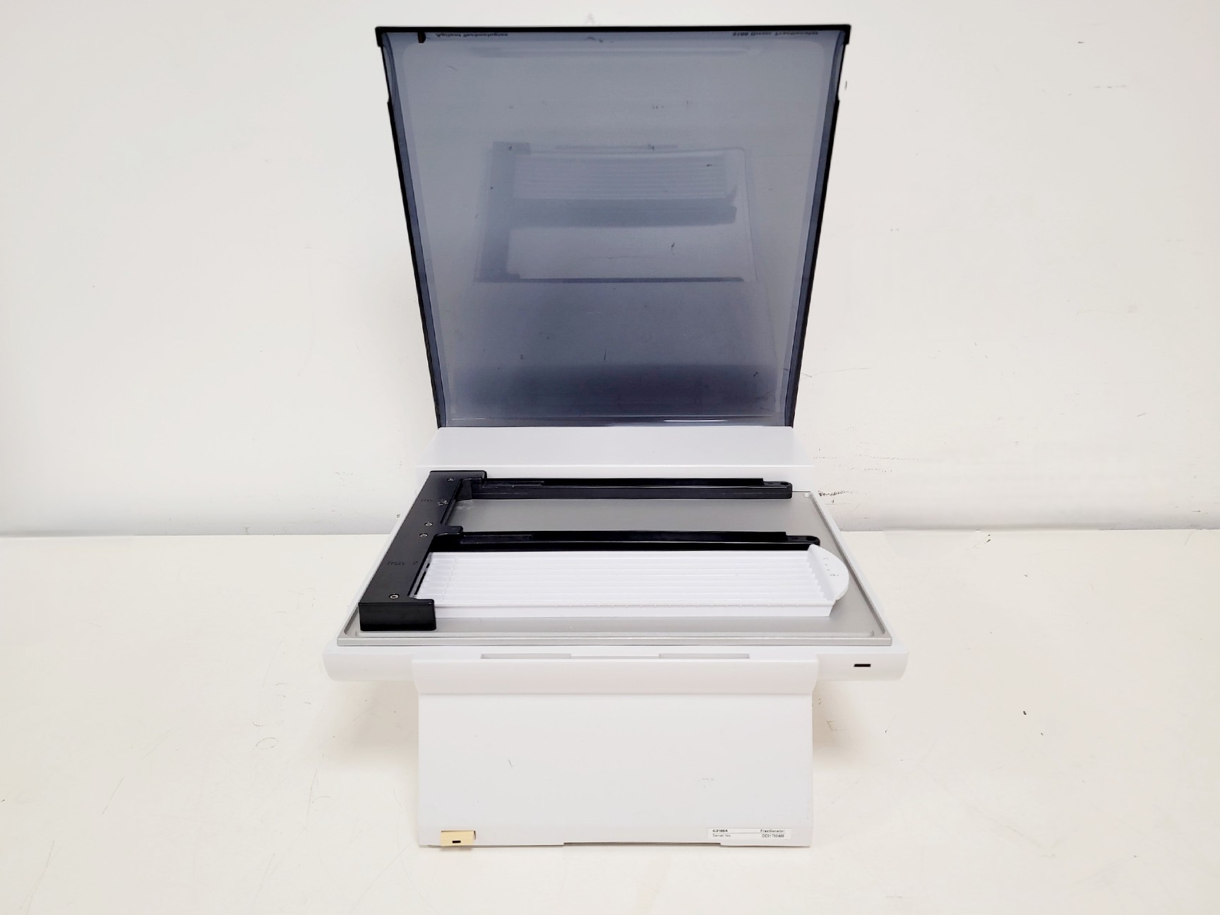 Image of  Agilent 3100 OFFGEL Fractionator G3100A Fraction Collector