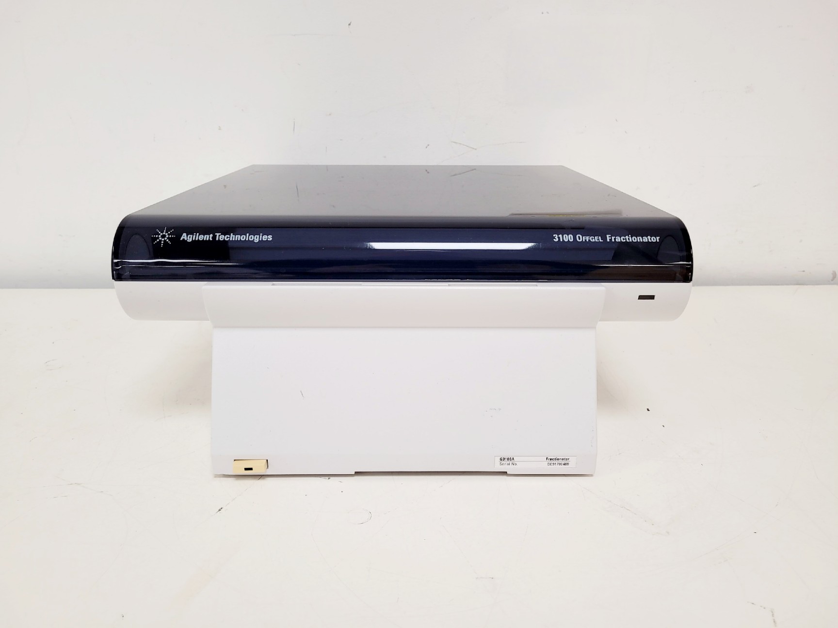 Image of  Agilent 3100 OFFGEL Fractionator G3100A Fraction Collector