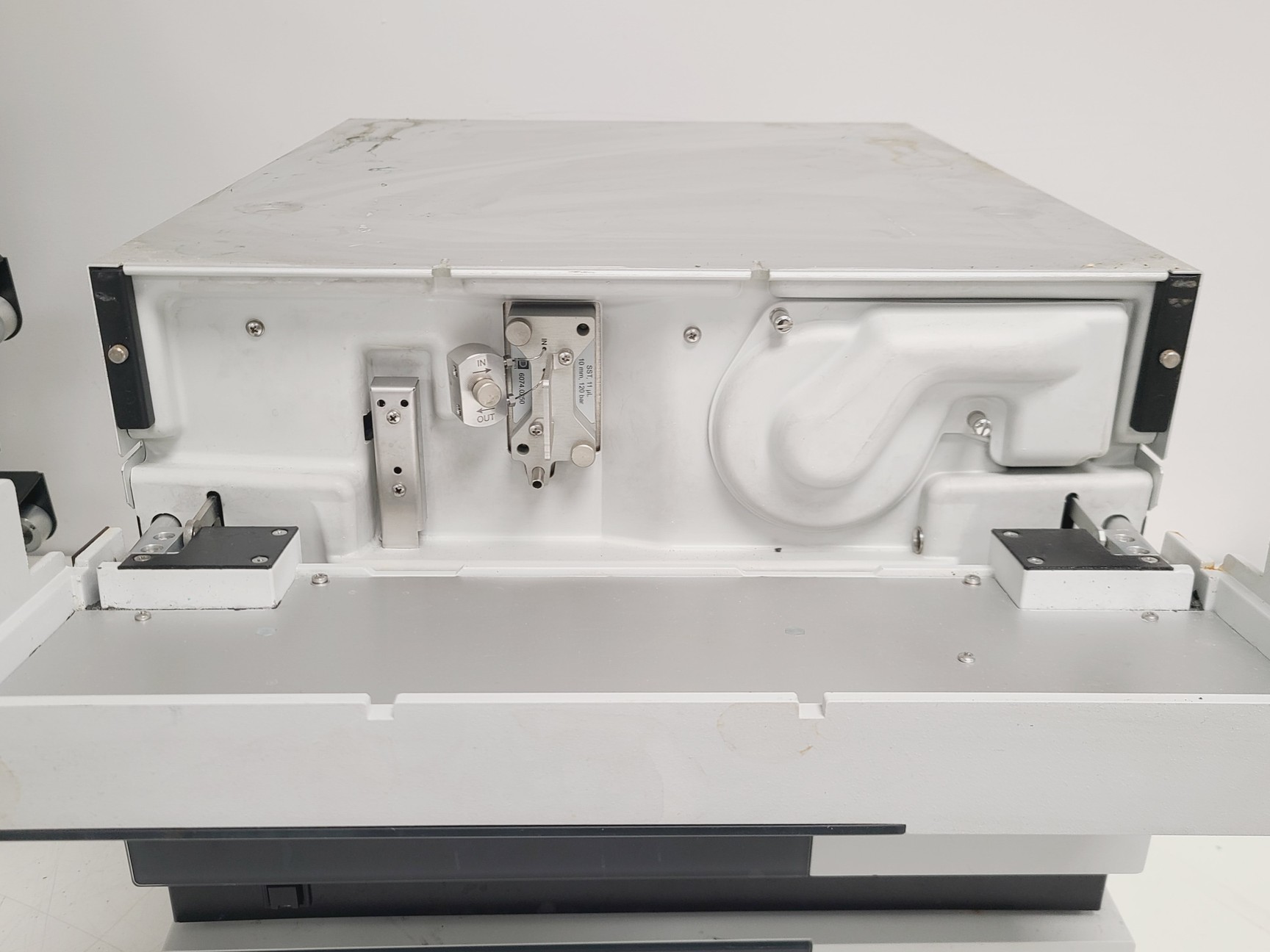 Image of Dionex Ultimate 3000 HPLC Modules, 3000 Pumps, VWD, Control / Interface Module