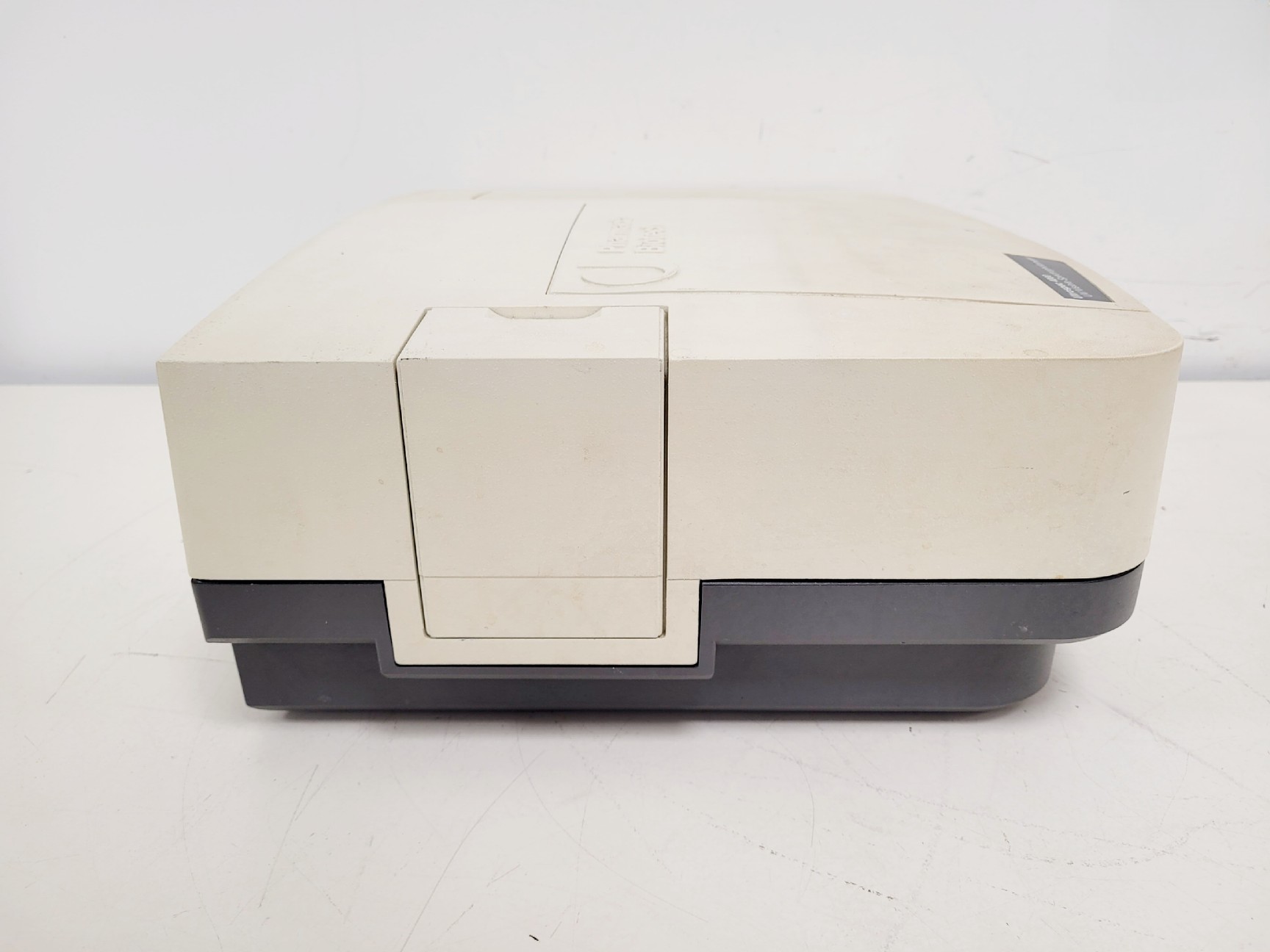 Image of Pharmacia Biotech Ultrospec 4000 UV/Visible Spectrophotometer
