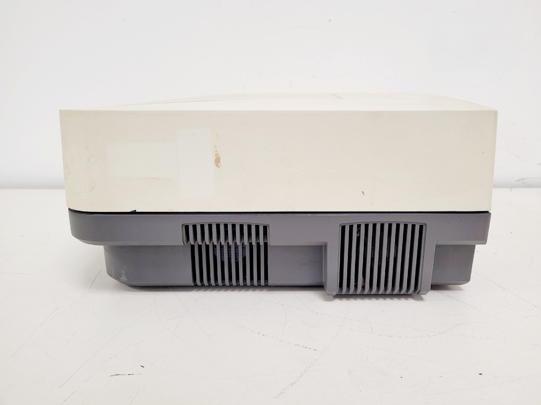 Image of Pharmacia Biotech Ultrospec 4000 UV/Visible Spectrophotometer