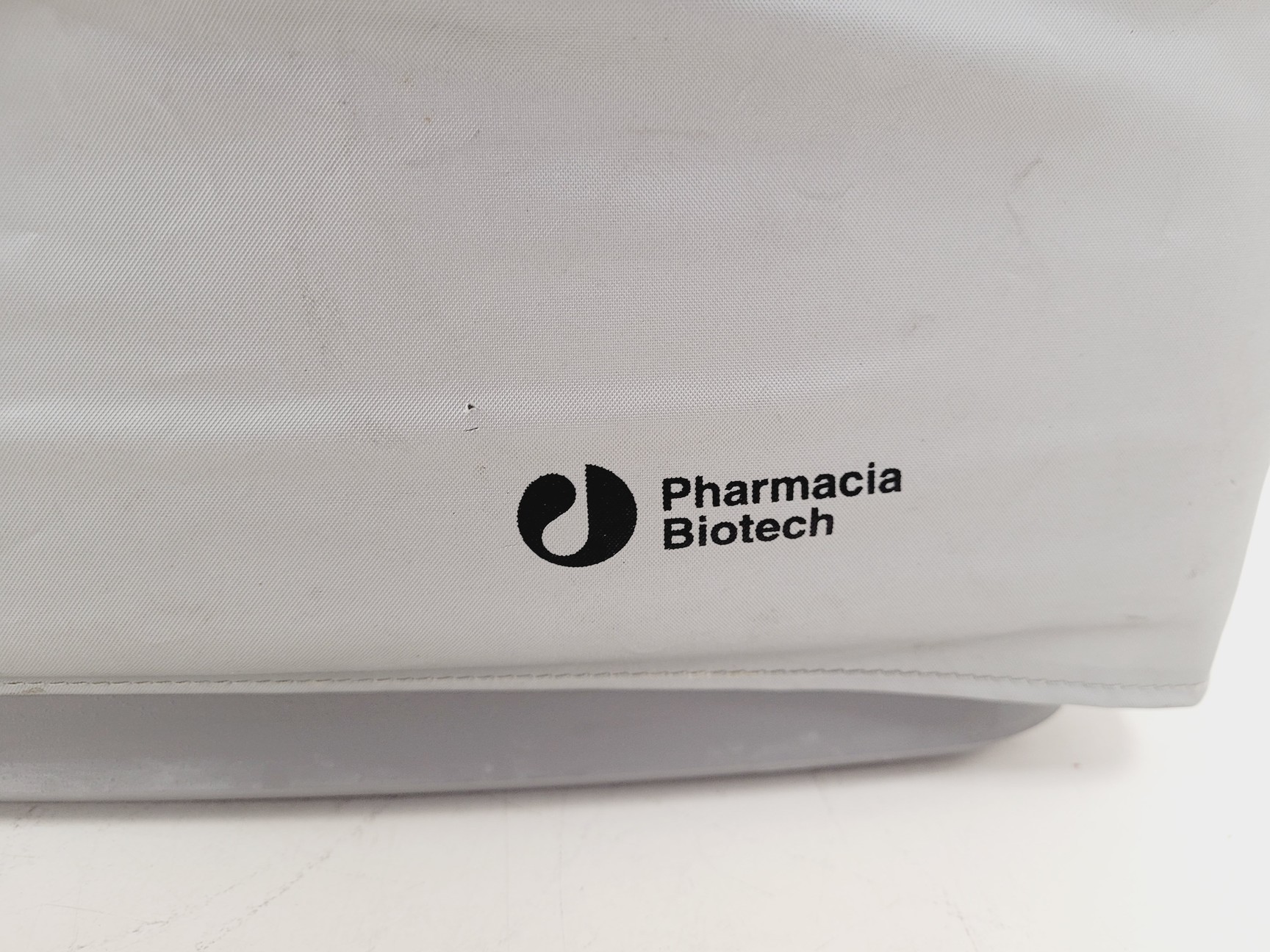 Image of Pharmacia Biotech Ultrospec 4000 UV/Visible Spectrophotometer