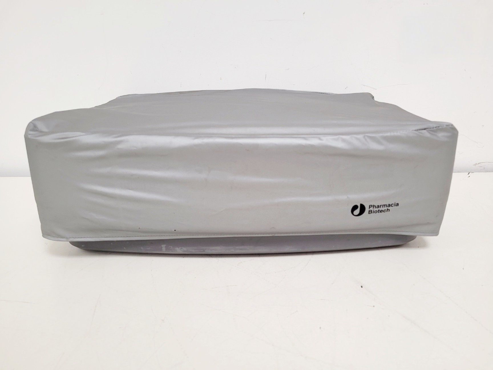 Image of Pharmacia Biotech Ultrospec 4000 UV/Visible Spectrophotometer