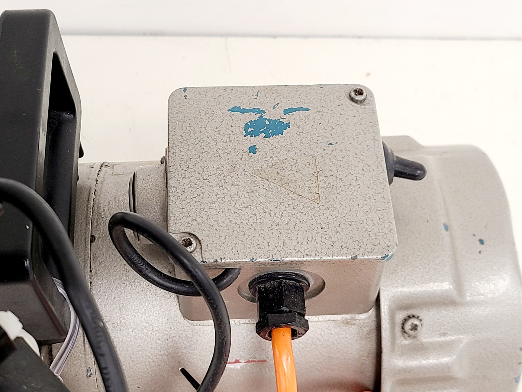 Image of Edwards 5 Two Stage E2M5 High Vacuum Pump