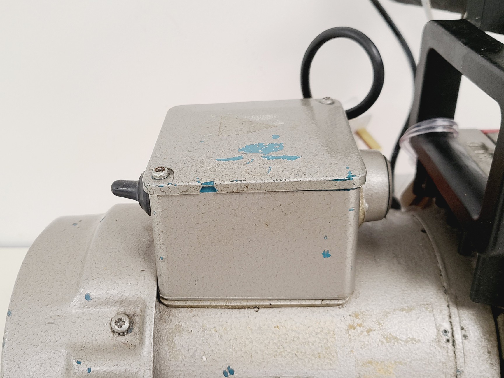 Image of Edwards 5 Two Stage E2M5 High Vacuum Pump